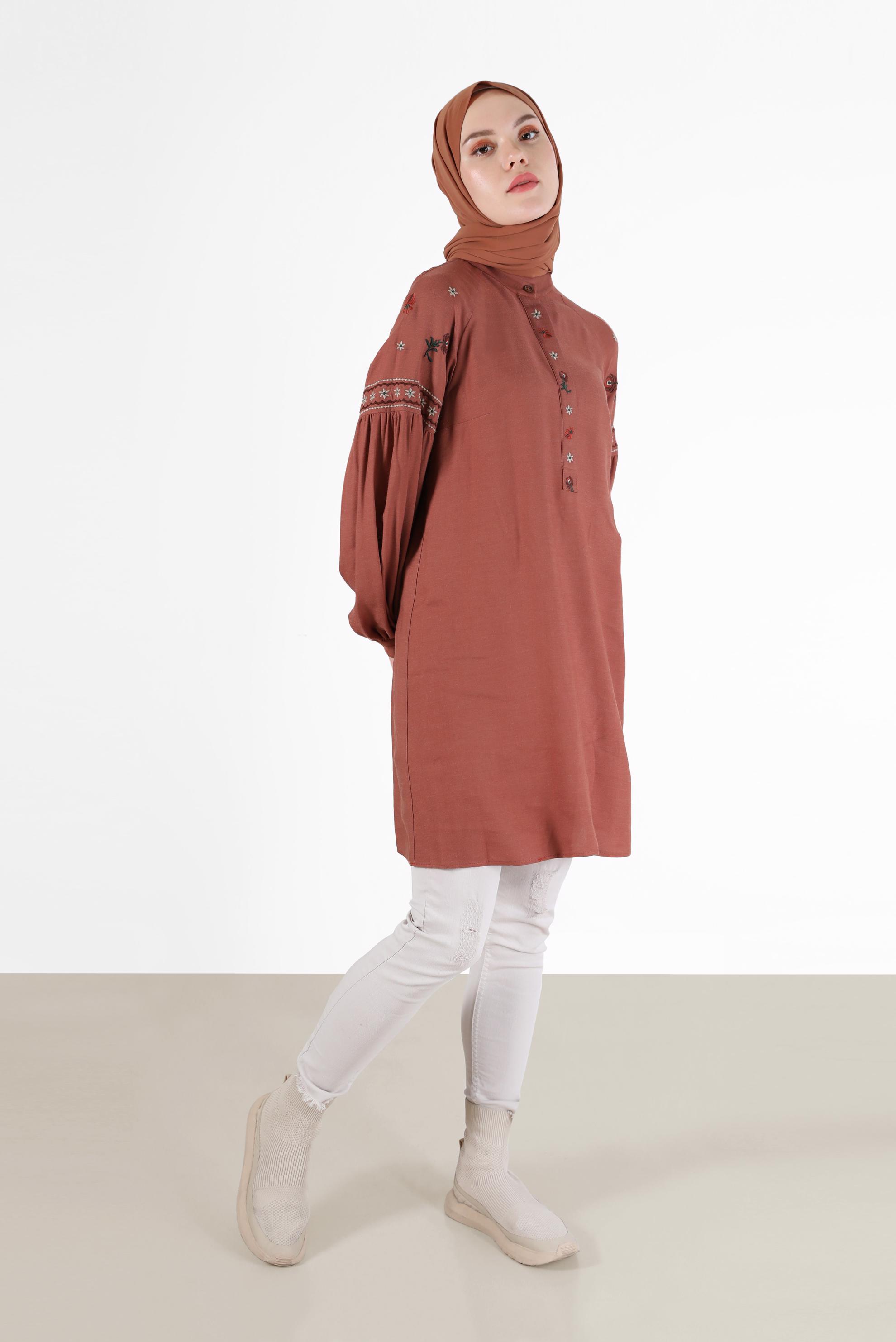 Tesettür giyim TURUNCU İŞLEME DETAYLI GİZLİ DÜĞMELİ TUNİK 42396 