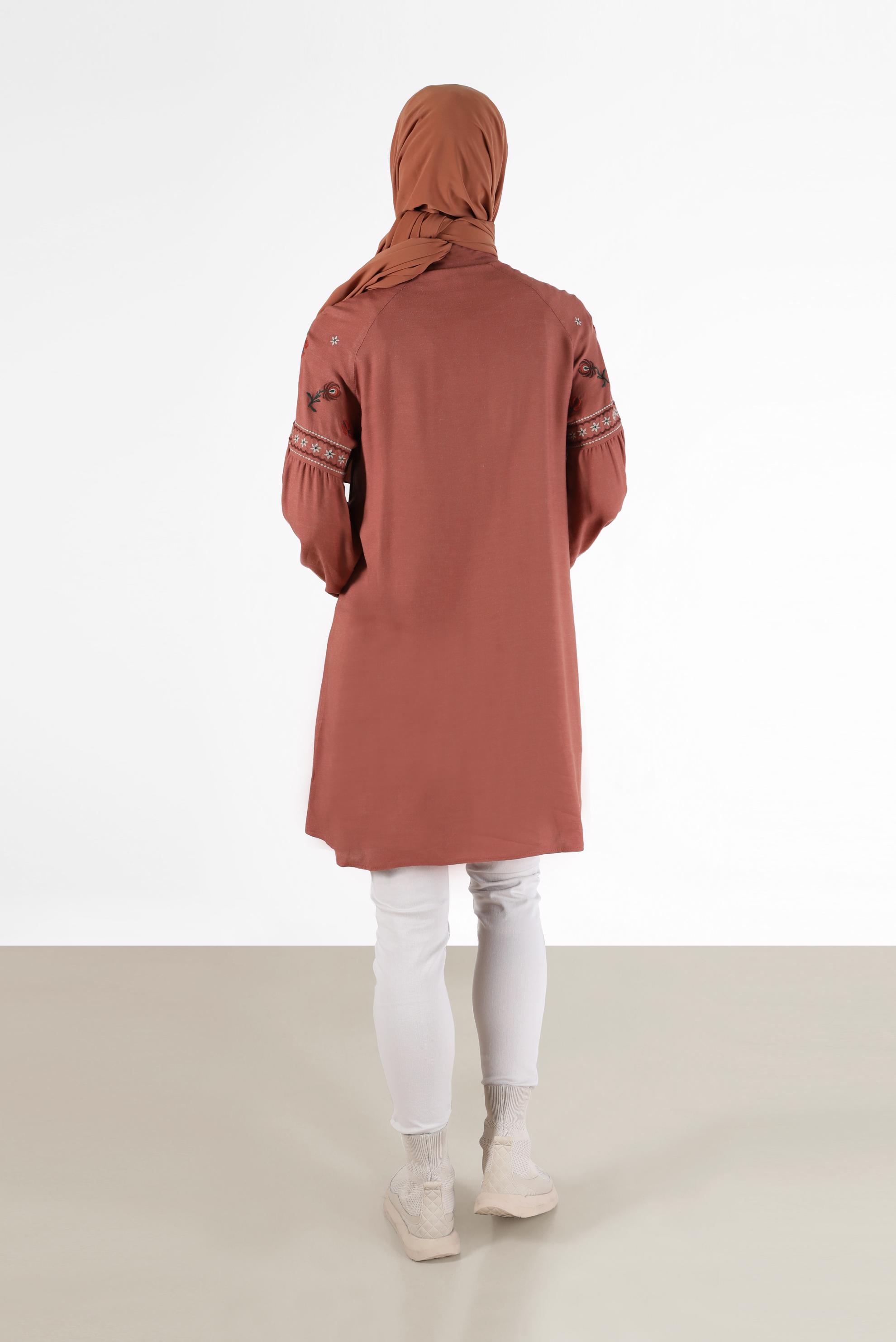 Tesettür giyim TURUNCU İŞLEME DETAYLI GİZLİ DÜĞMELİ TUNİK 42396 