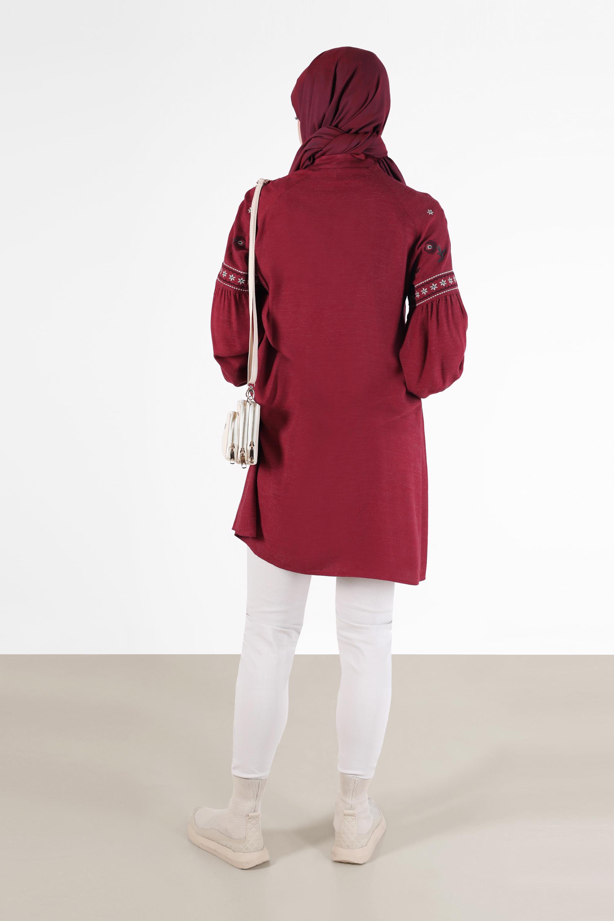 Tesettür giyim KIRMIZI İŞLEME DETAYLI GİZLİ DÜĞMELİ TUNİK 42396 