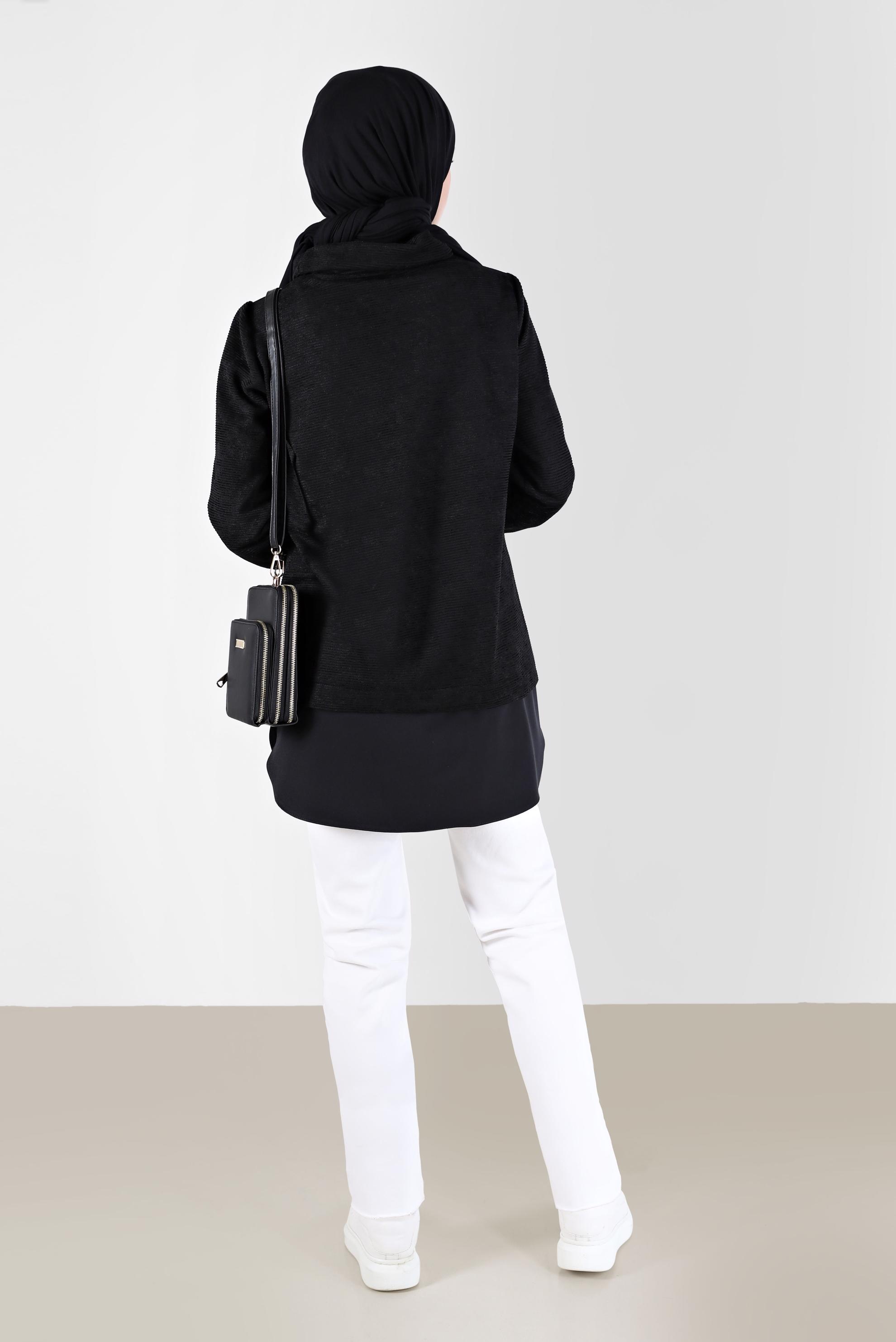 Tesettür giyim SİYAH GÖMLEK PARÇA DETAYLI DEGAJE YAKA ŞÖNİL KADİFE TUNİK 42397 