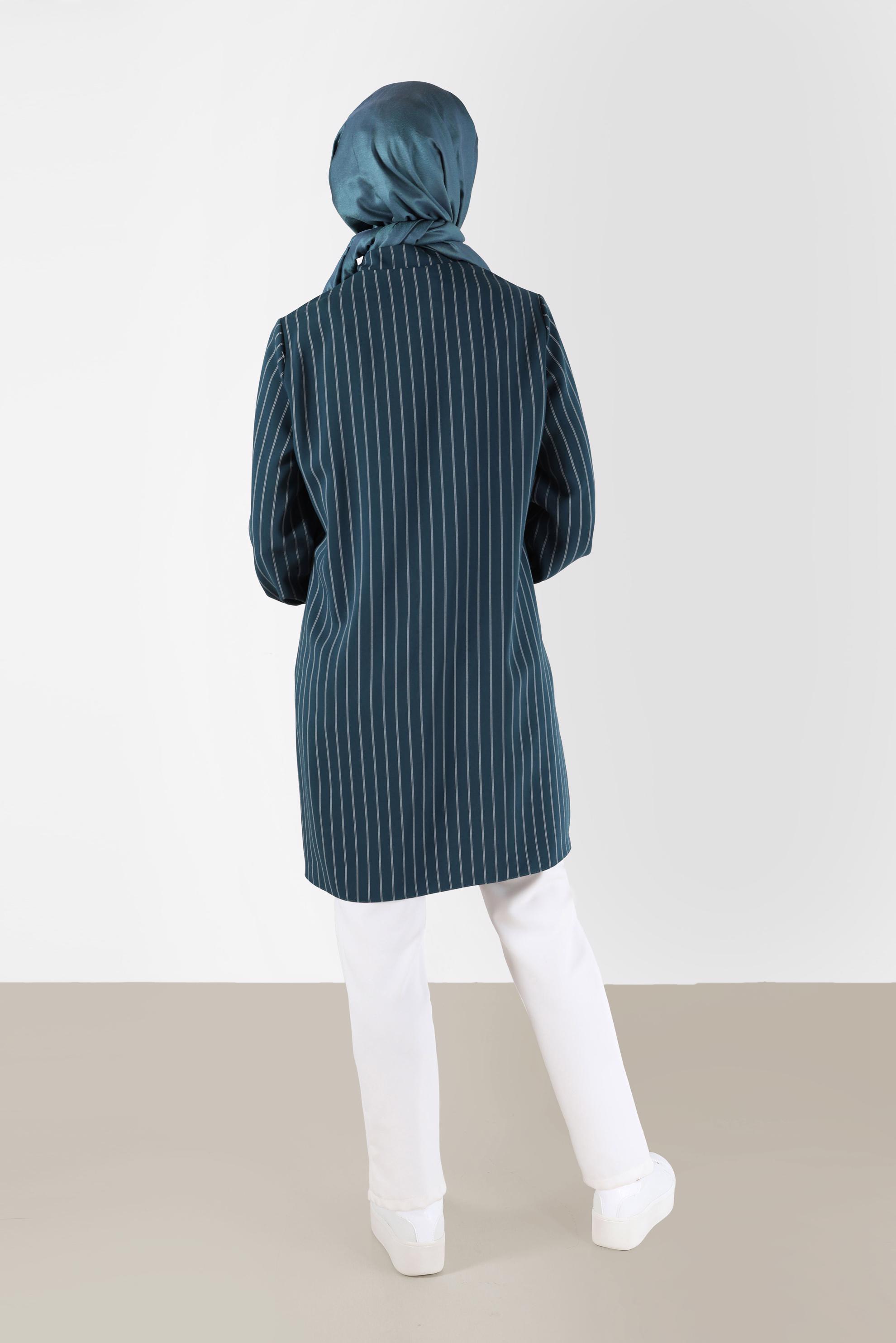 Tesettür giyim YEŞİL YAKASI FİYONK DETAYLI ÇİZGİLİ TUNİK 42400 