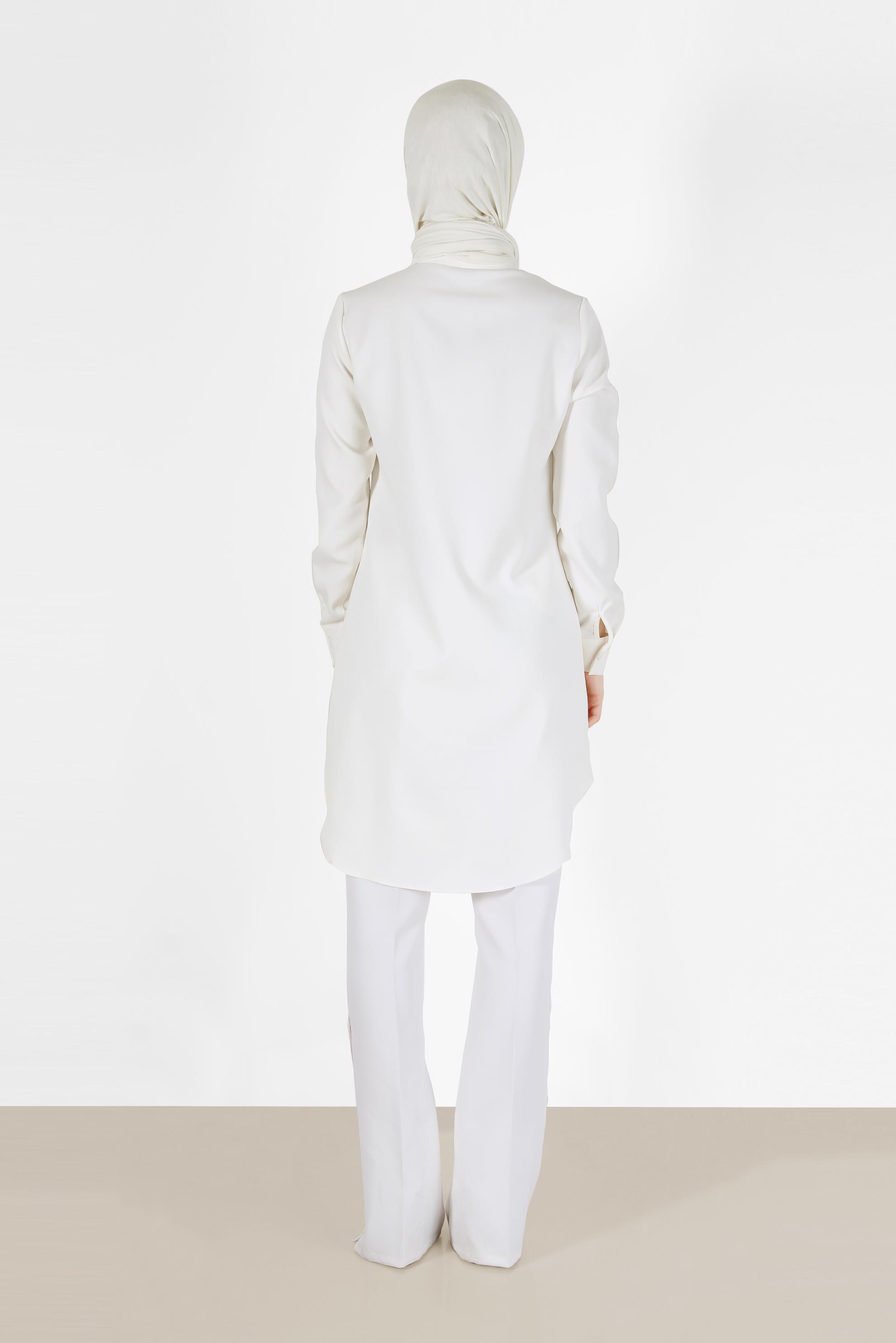 Tesettür giyim BEYAZ GİZLİ DÜĞMELİ BASIC TUNİK 42403 