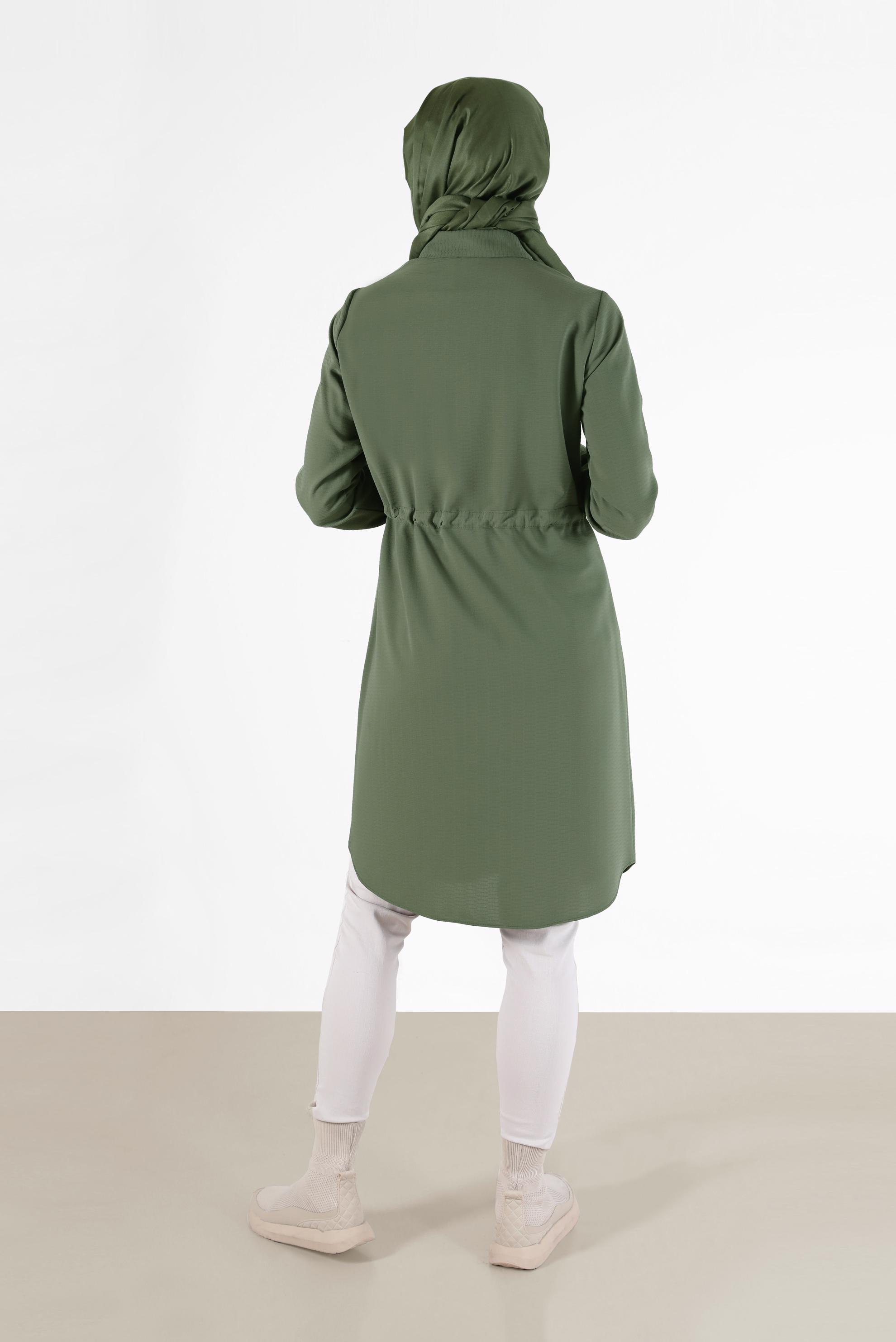 Tesettür giyim HAKİ BELİ BÜZGÜLÜ GİZLİ DÜĞMELİ TUNİK 42404 