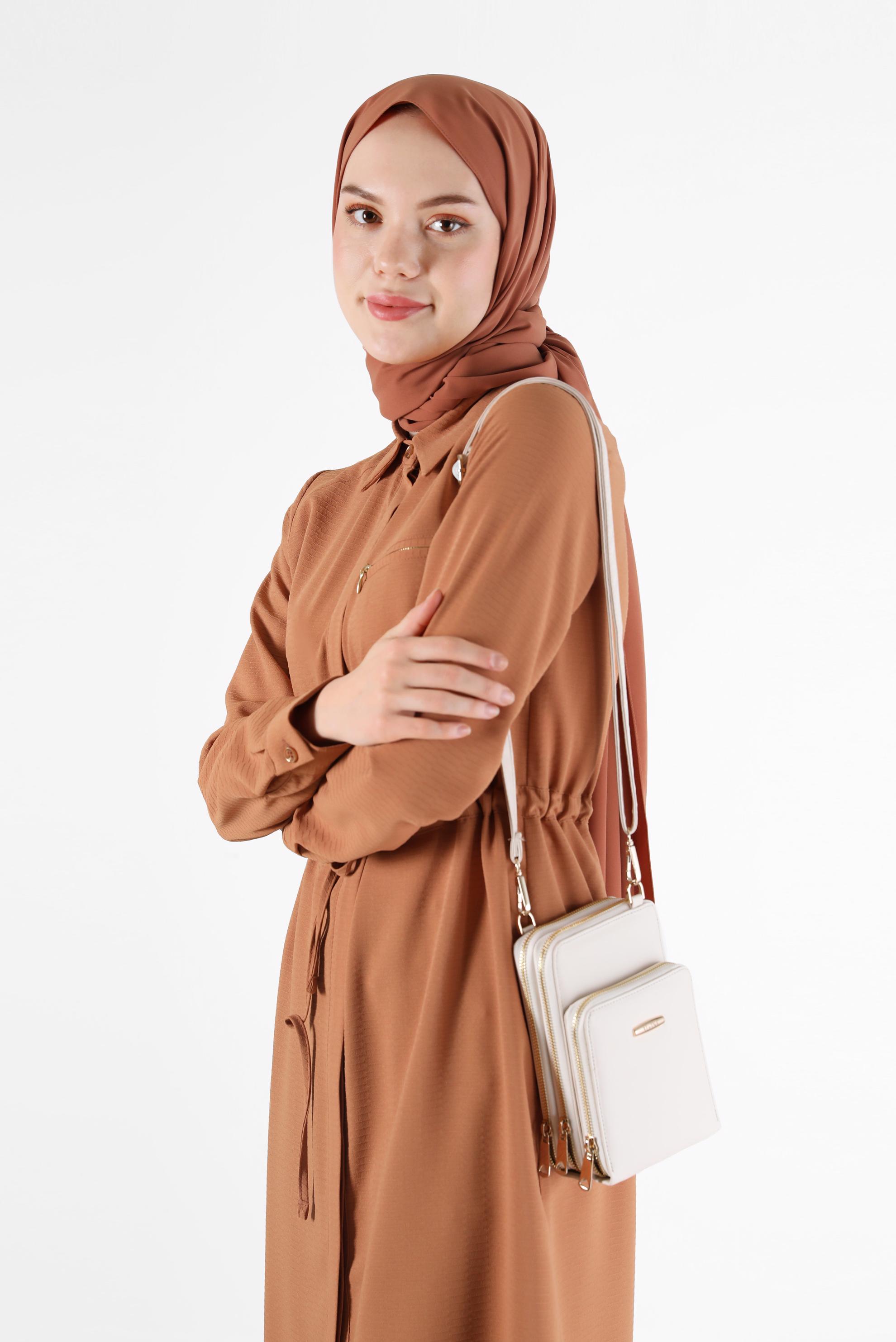 Tesettür giyim KAHVE BELİ BÜZGÜLÜ GİZLİ DÜĞMELİ TUNİK 42404 