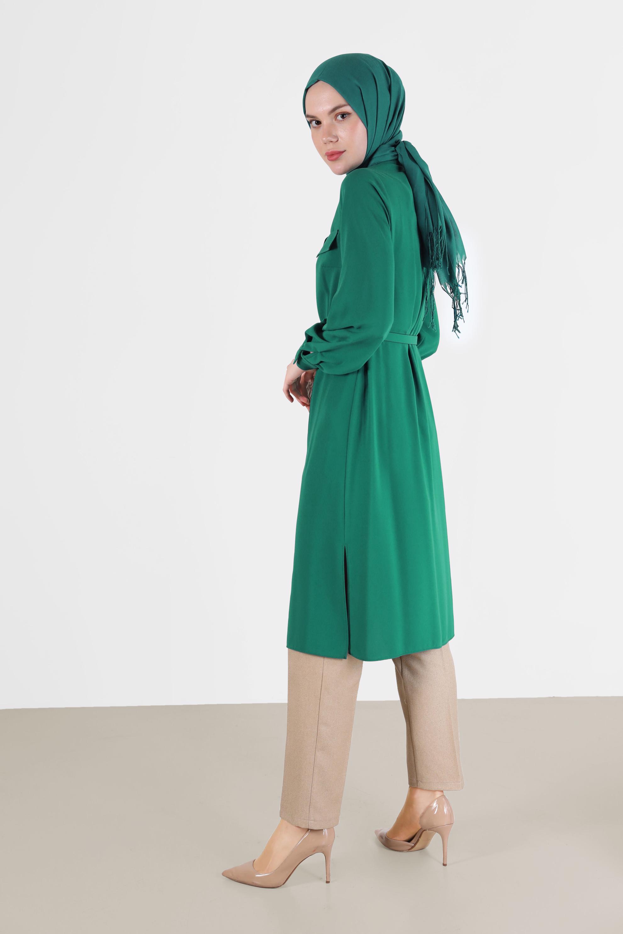 Tesettür giyim YEŞİL CEP DETAYLI KEMERLİ TUNİK 42405 