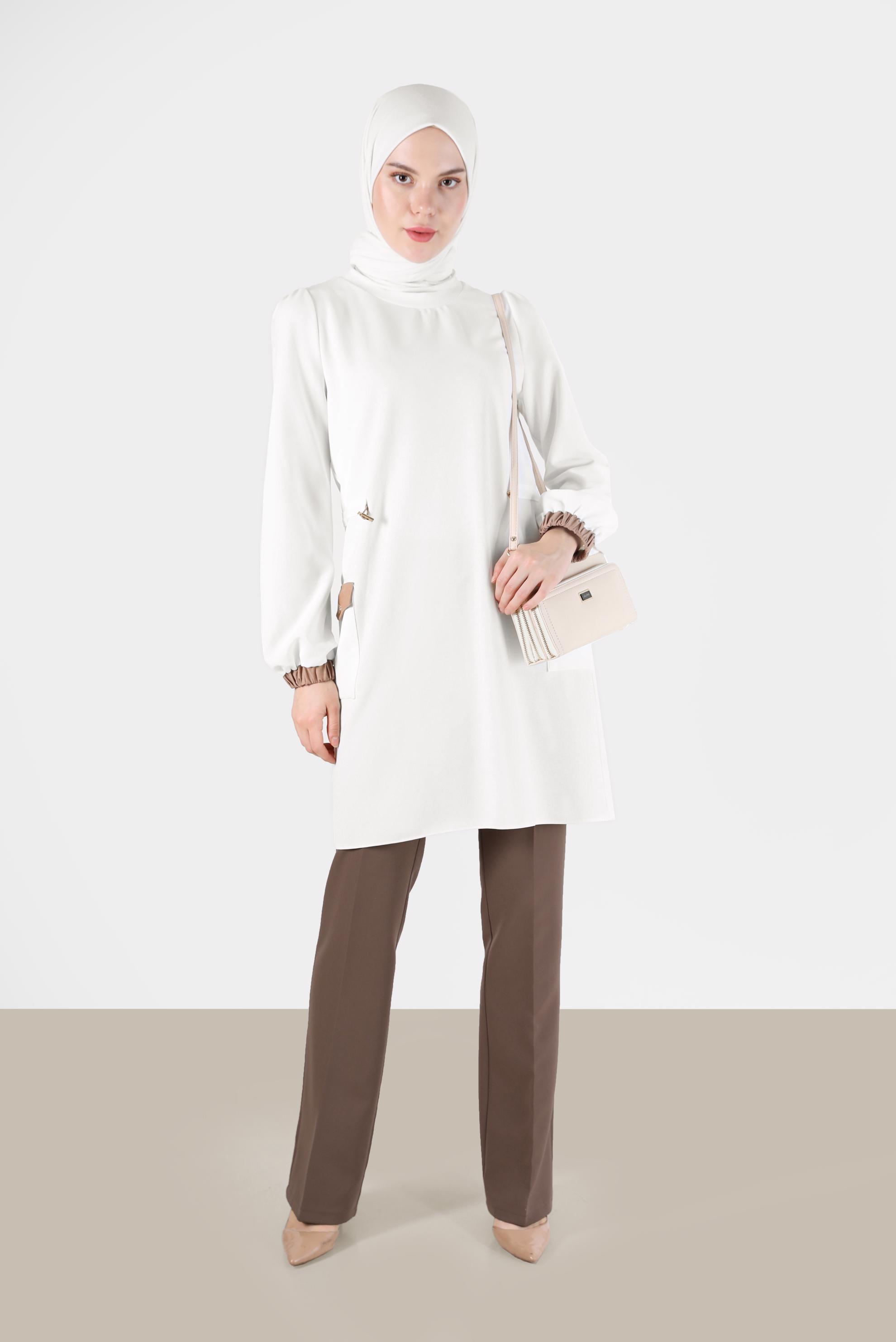 Tesettür giyim BEYAZ BELİ BÜZGÜ DETAYLI MANŞETLERİ LASTİKLİ TUNİK 42423 