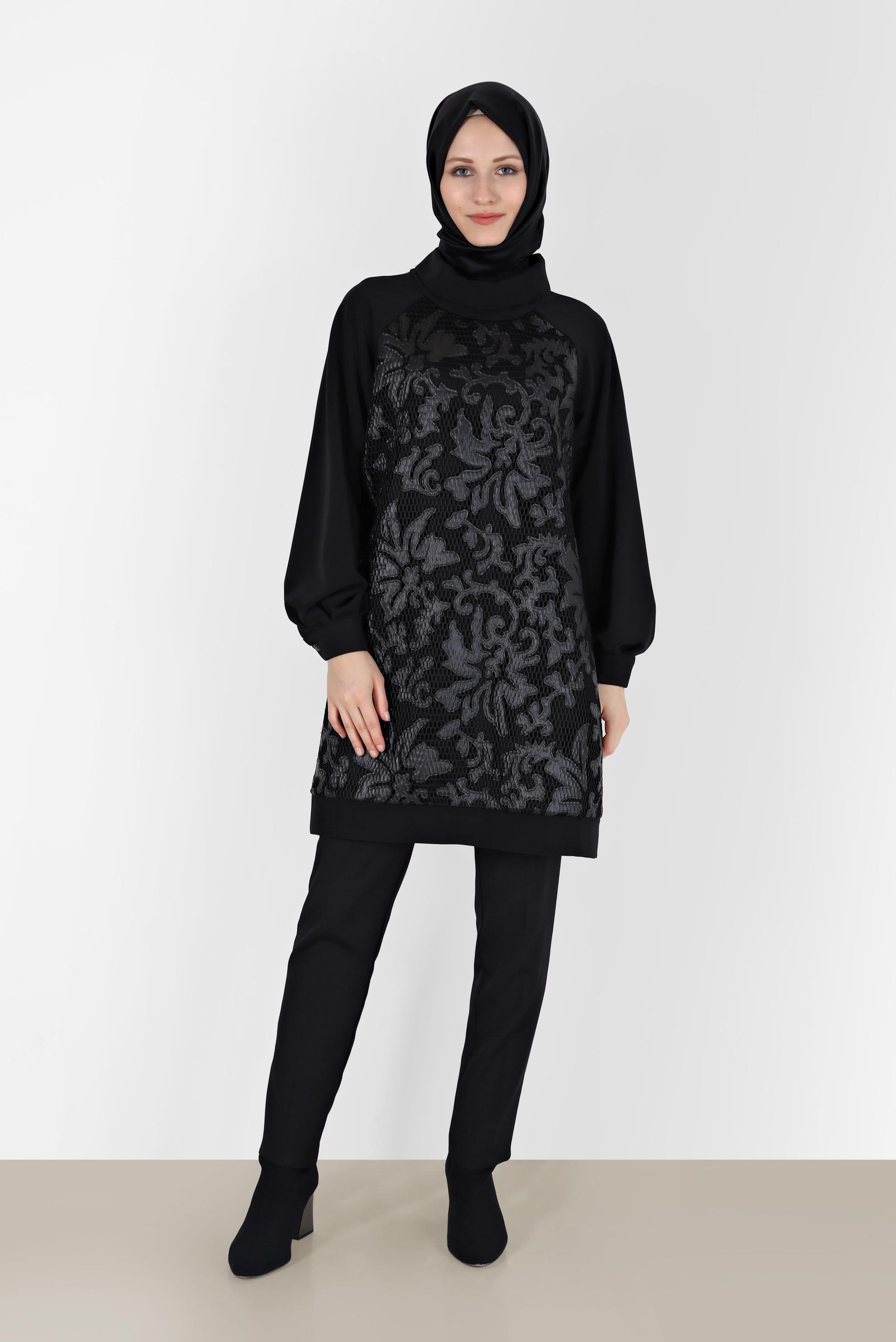 Tesettür giyim SİYAH FİLE DETAYLI DESENLİ TUNİK 42426 