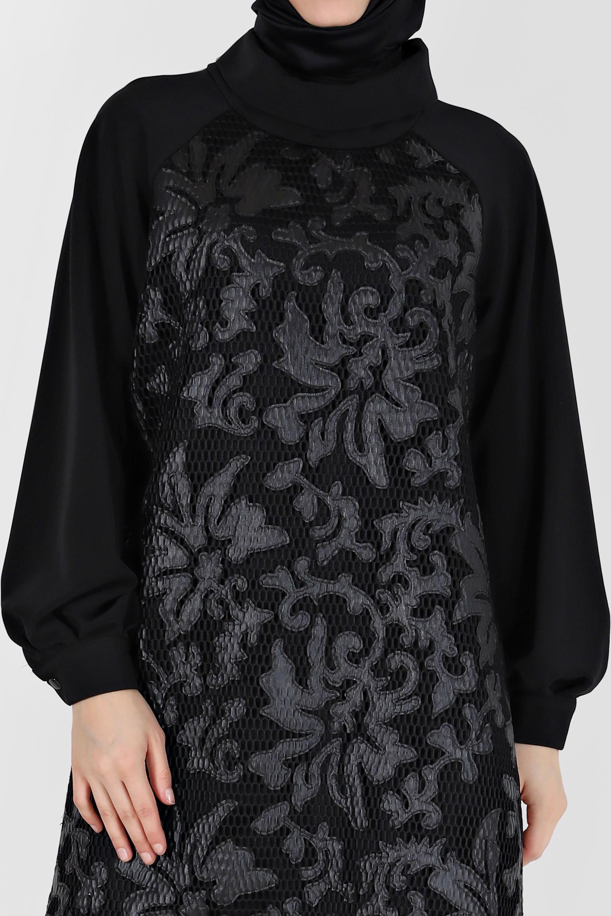 Tesettür giyim SİYAH FİLE DETAYLI DESENLİ TUNİK 42426 