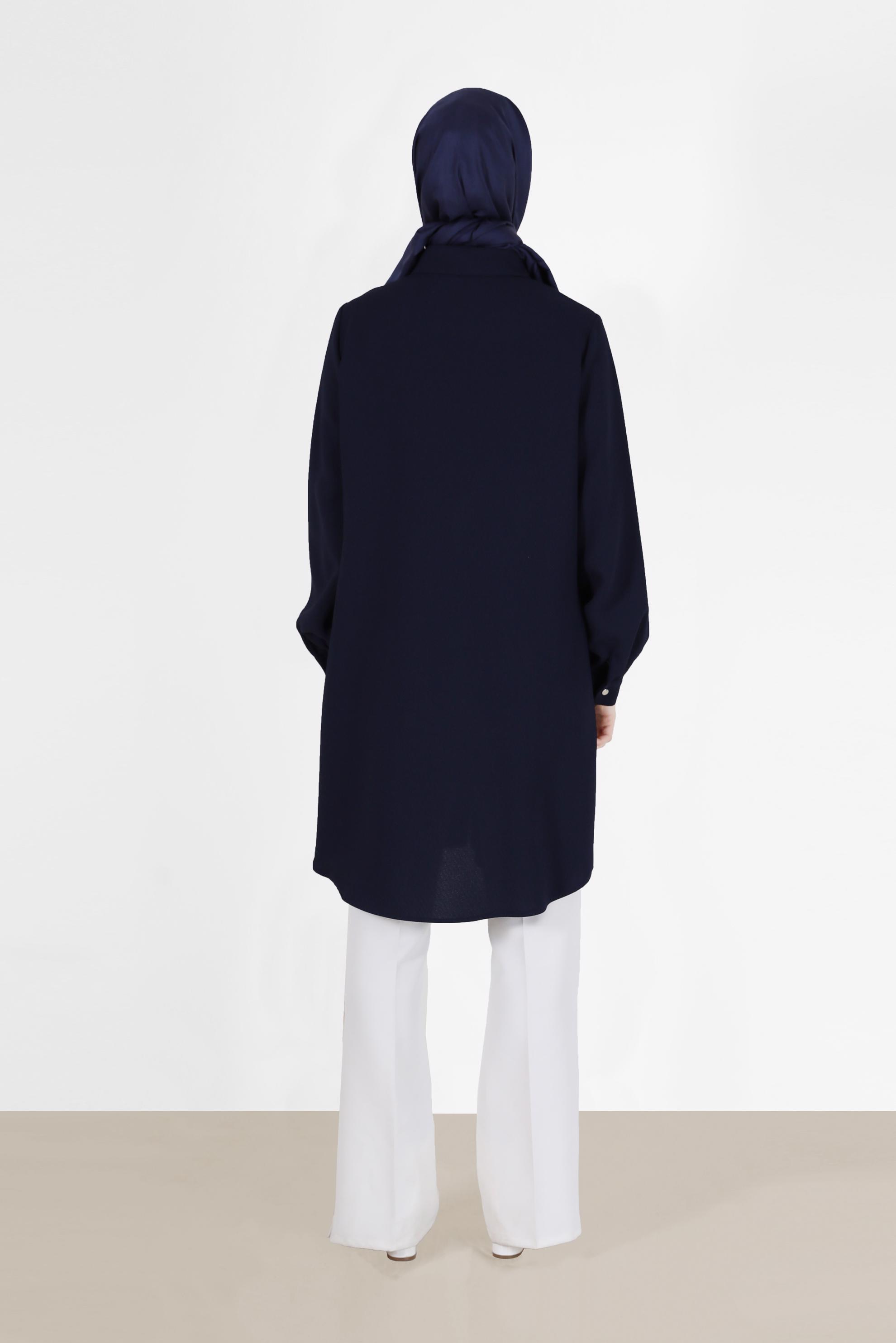 Tesettür giyim LACİVERT BOYDAN DÜĞMELİ CEP DETAYLI TUNİK 42431 