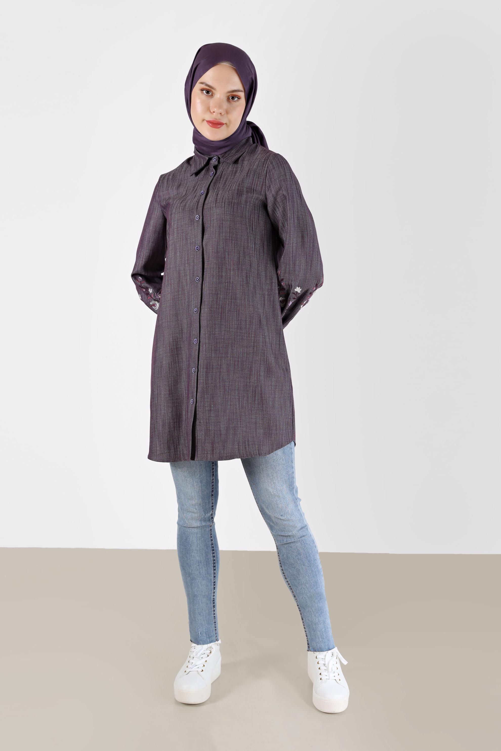 Tesettür giyim MÜRDÜM KOLLARI NAKIŞLI BOYDAN DÜĞMELİ TUNİK 42432 