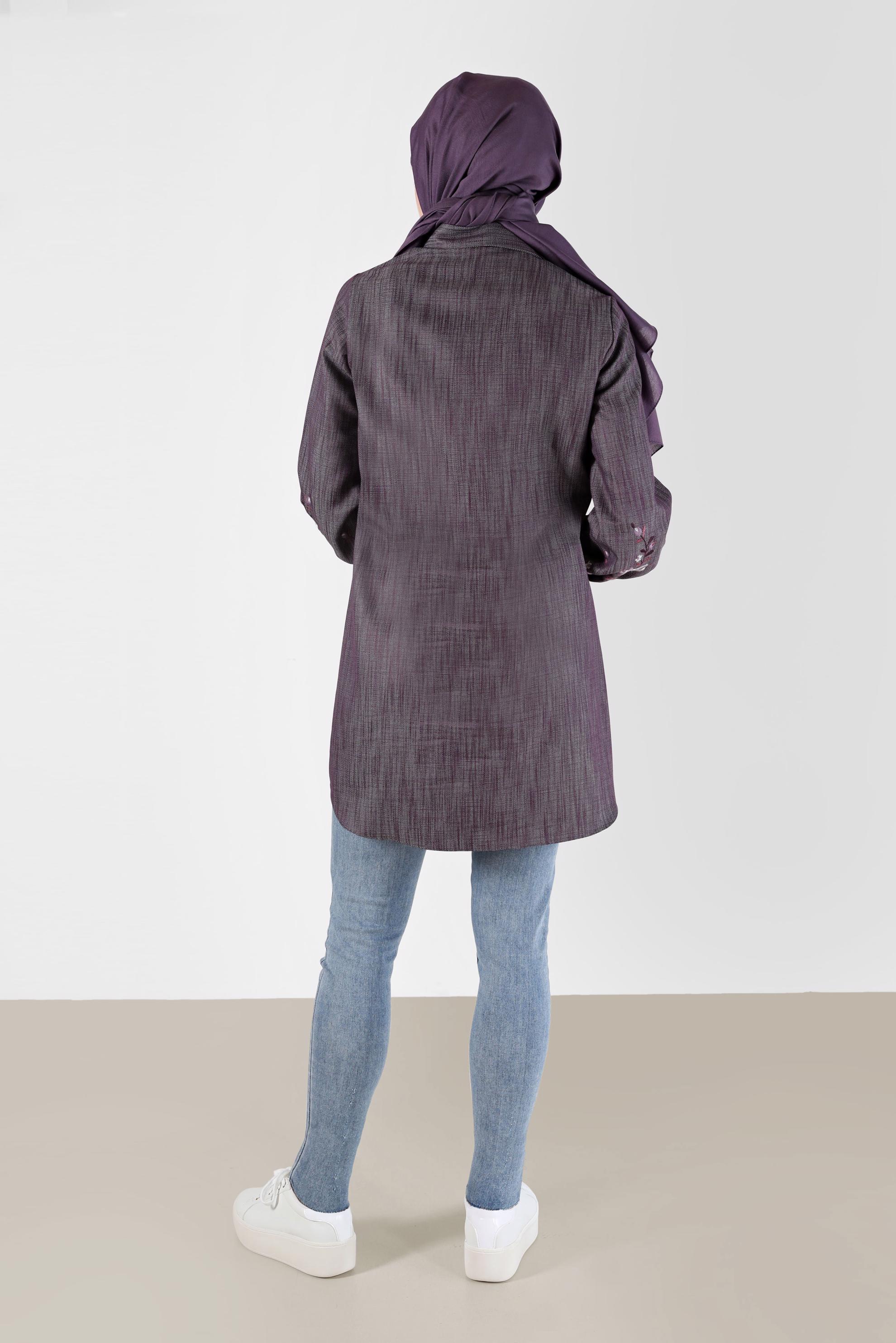 Tesettür giyim MÜRDÜM KOLLARI NAKIŞLI BOYDAN DÜĞMELİ TUNİK 42432 