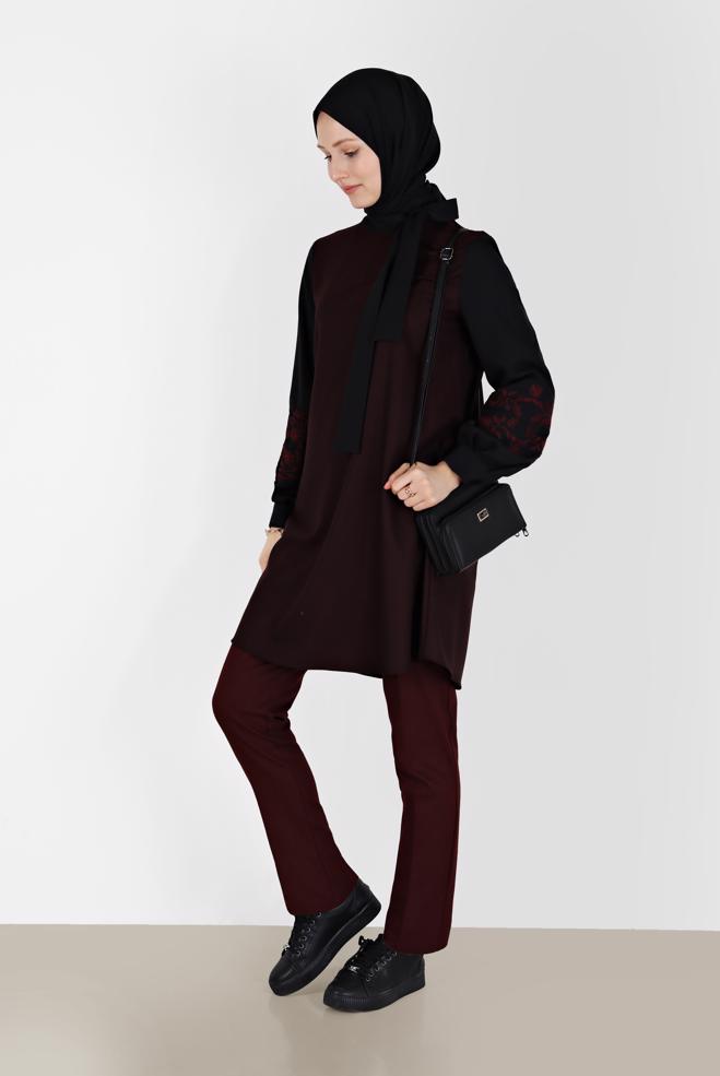 Tesettür giyim BORDO BAĞLAMA DETAYLI PÖTİKARE DESENLİ TUNİK 42443  - ALVİNA
