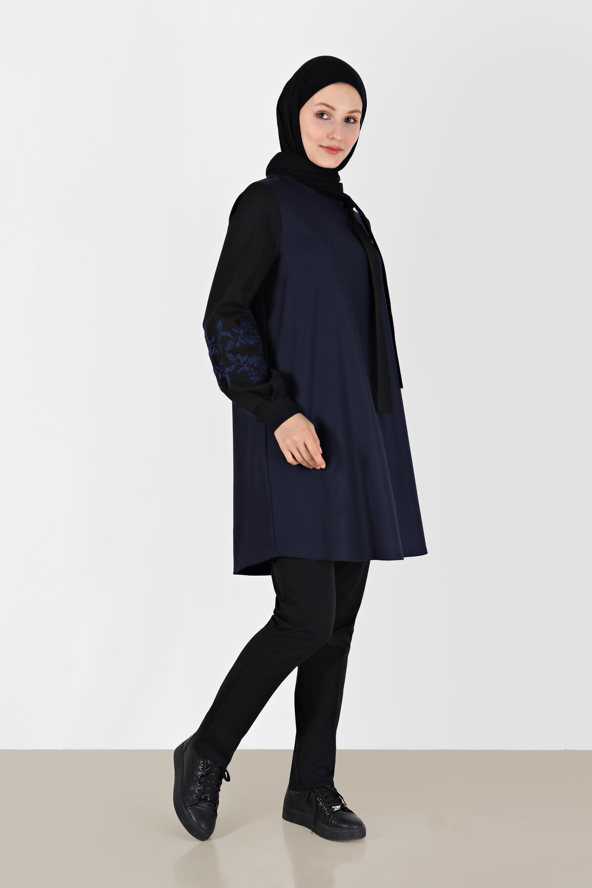 Hijab clothing BLUE TIE DETAIL GINGHAM PATTERN TUNIC 42443 