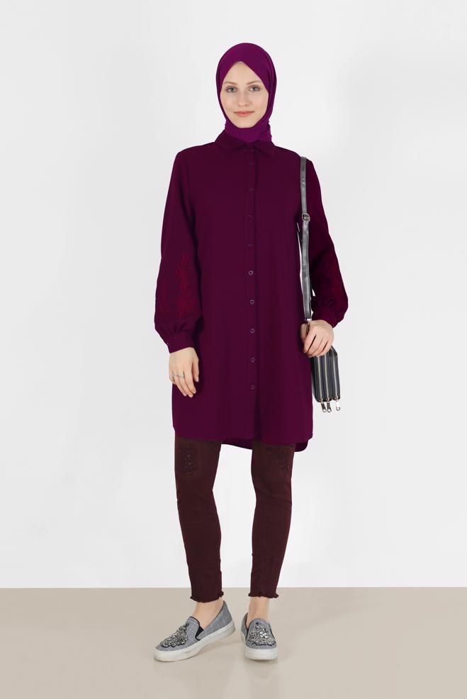 Tesettür giyim FUŞYA KOLLARI İŞLEME DETAYLI BOYDAN DÜĞMELİ TUNİK 42445 - ALVİNA