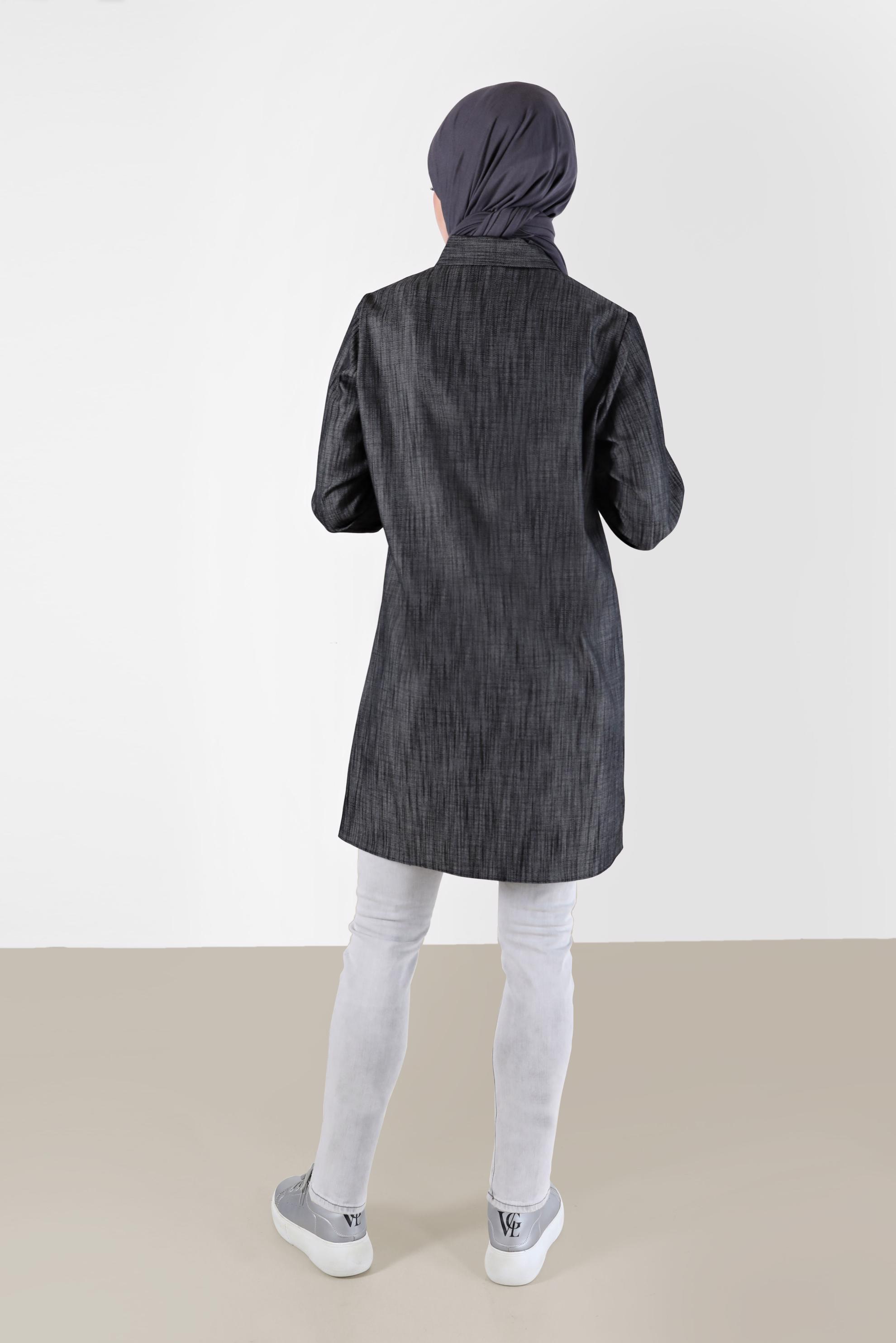 Tesettür giyim SİYAH PÜSKÜL DETAYLI BOYDAN DÜĞMELİ TUNİK 42446 