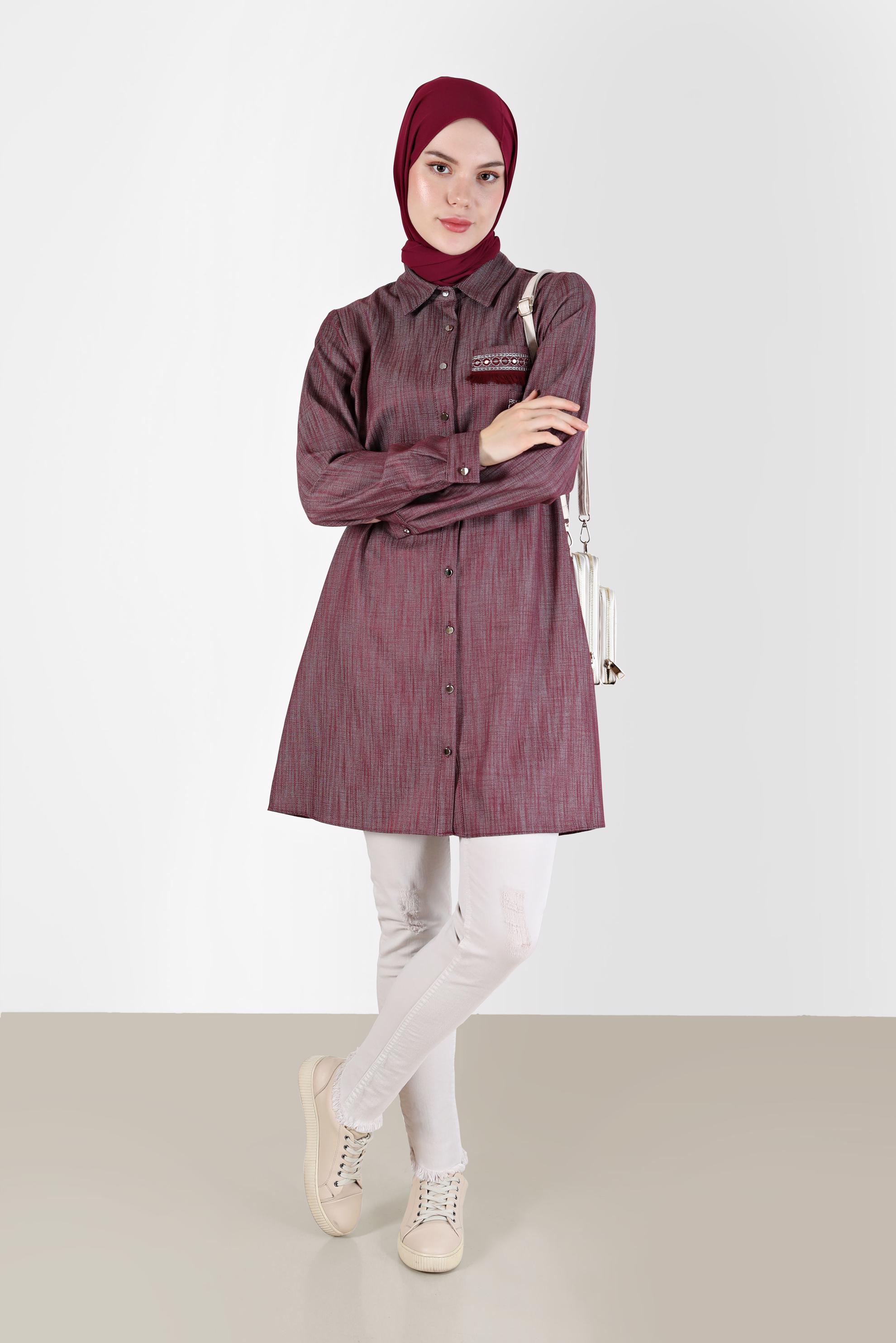 Tesettür giyim BORDO PÜSKÜL DETAYLI BOYDAN DÜĞMELİ TUNİK 42446 