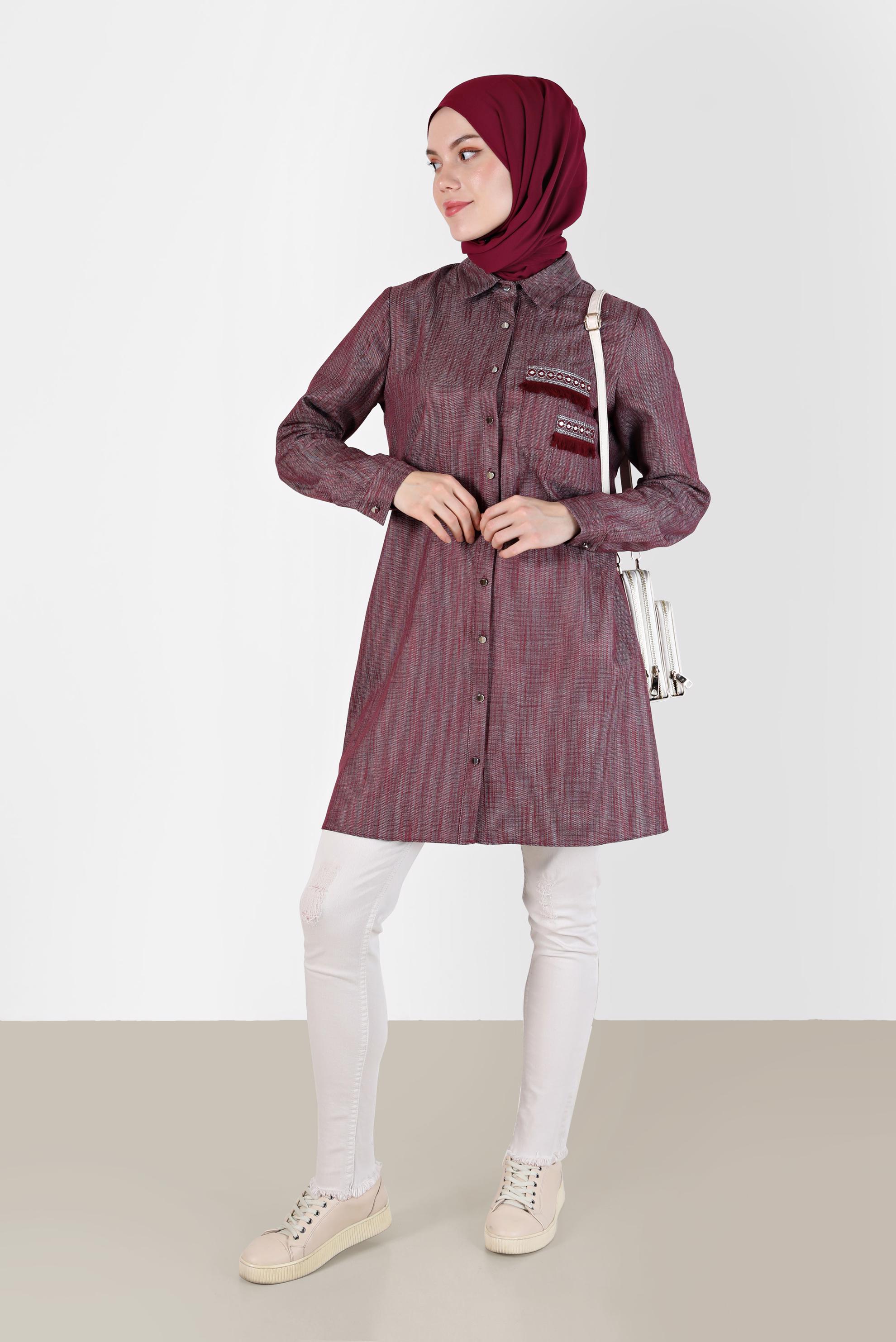 Tesettür giyim BORDO PÜSKÜL DETAYLI BOYDAN DÜĞMELİ TUNİK 42446 