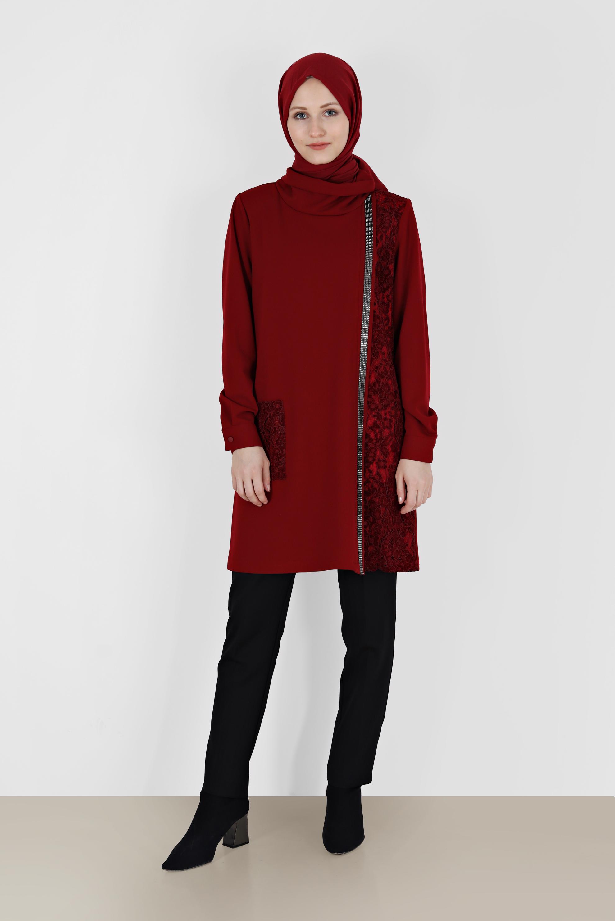 Tesettür giyim BORDO TAŞLI ŞERİT DETAYLI GÜPÜRLÜ TUNİK 42460 