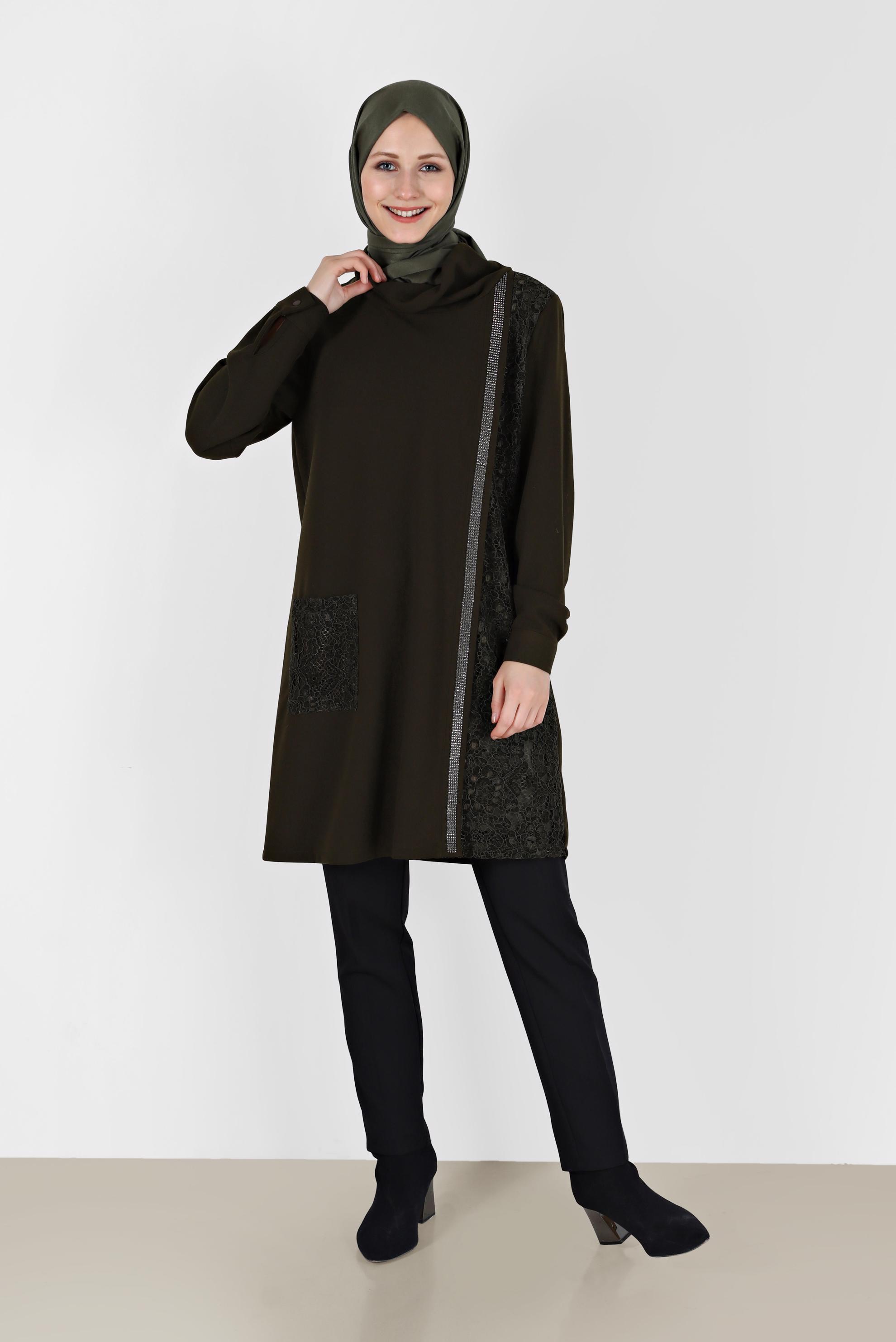 Tesettür giyim HAKİ TAŞLI ŞERİT DETAYLI GÜPÜRLÜ TUNİK 42460 