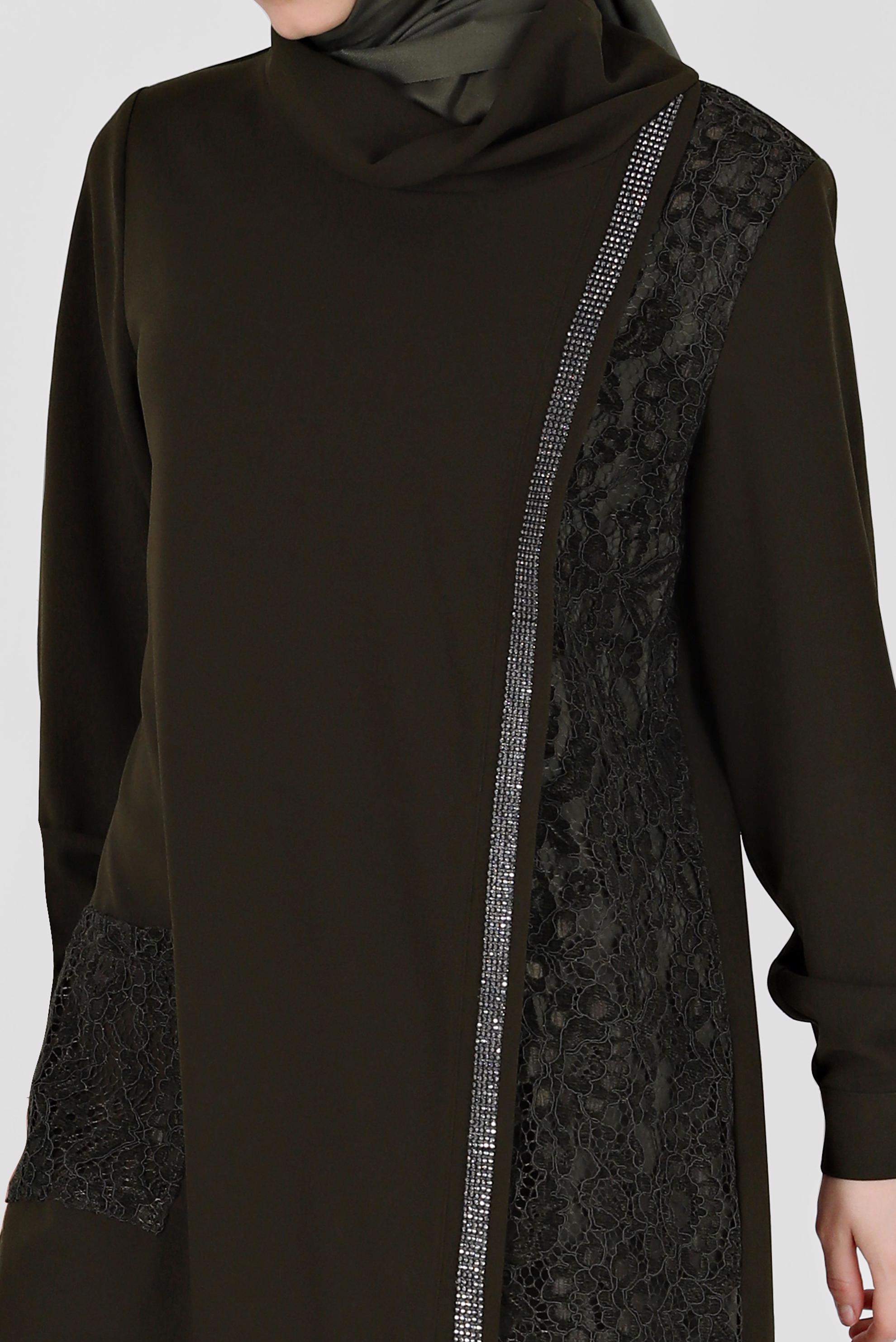 Tesettür giyim HAKİ TAŞLI ŞERİT DETAYLI GÜPÜRLÜ TUNİK 42460 