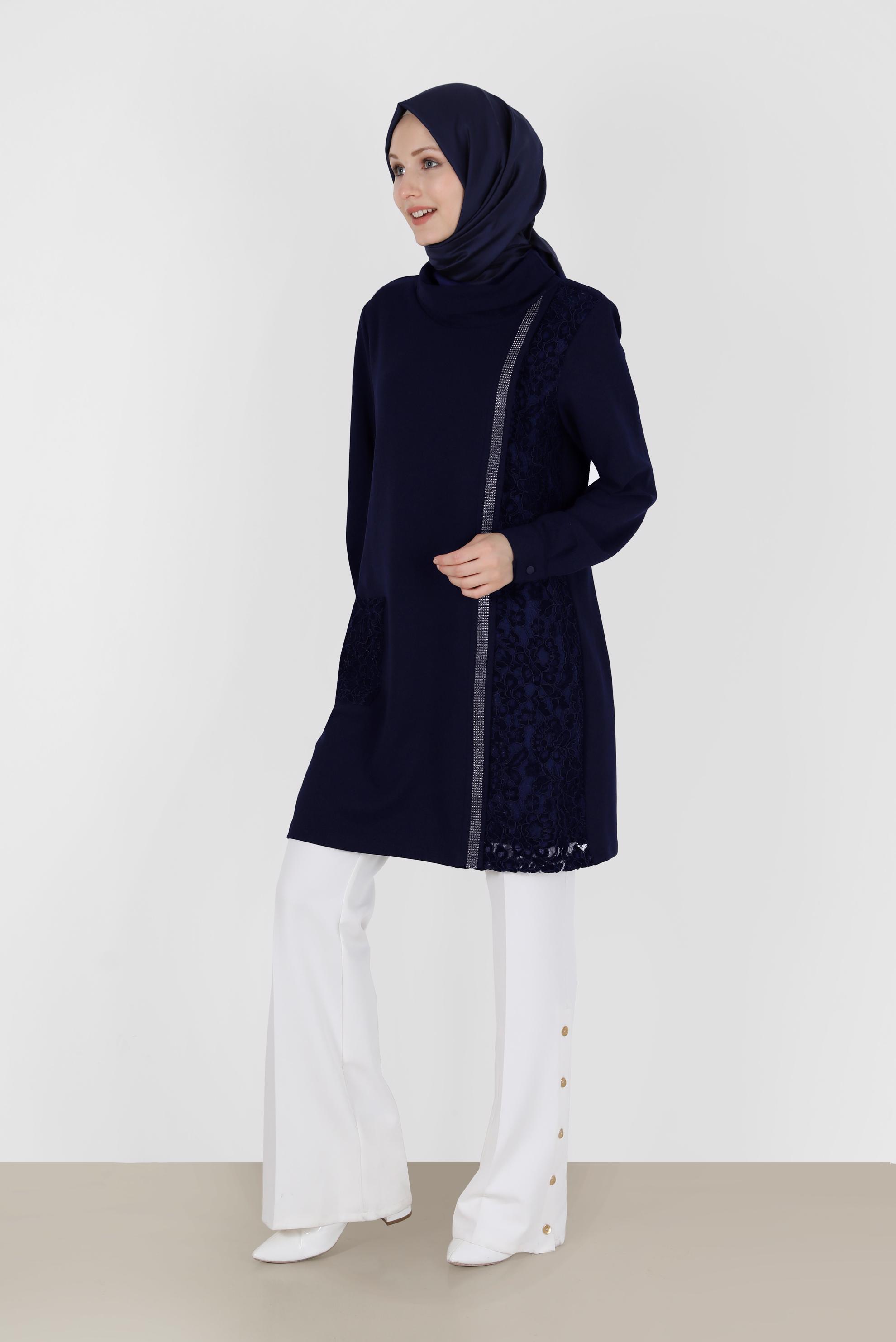 Tesettür giyim LACİVERT TAŞLI ŞERİT DETAYLI GÜPÜRLÜ TUNİK 42460 