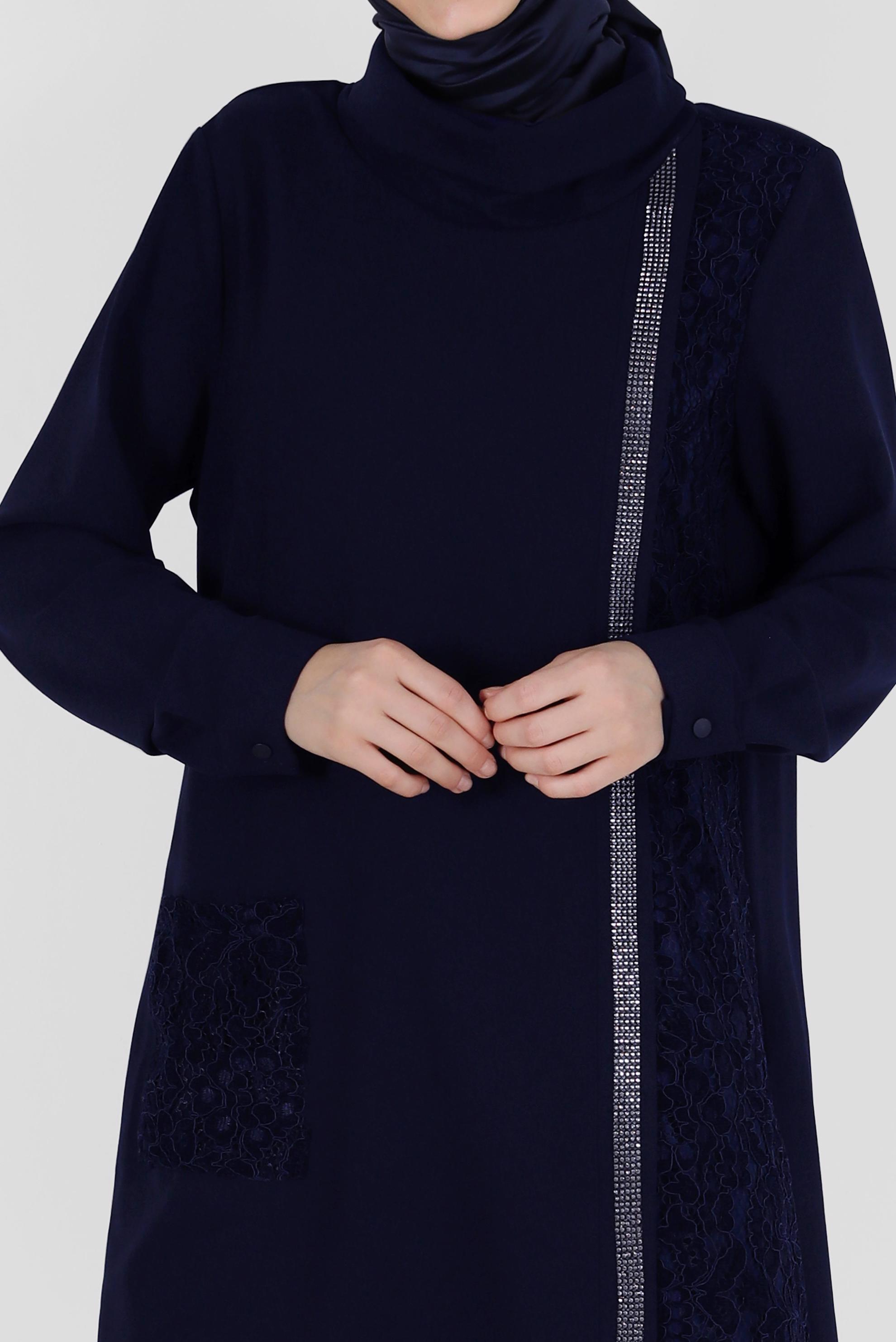 Tesettür giyim LACİVERT TAŞLI ŞERİT DETAYLI GÜPÜRLÜ TUNİK 42460 