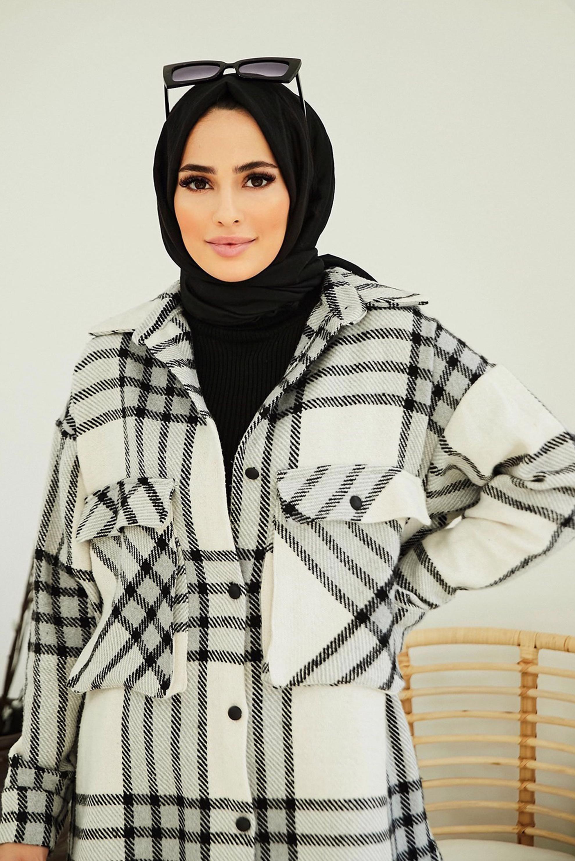 Tesettür giyim SİYAH CEP DETAYLI EKOSE TUNİK 42469 