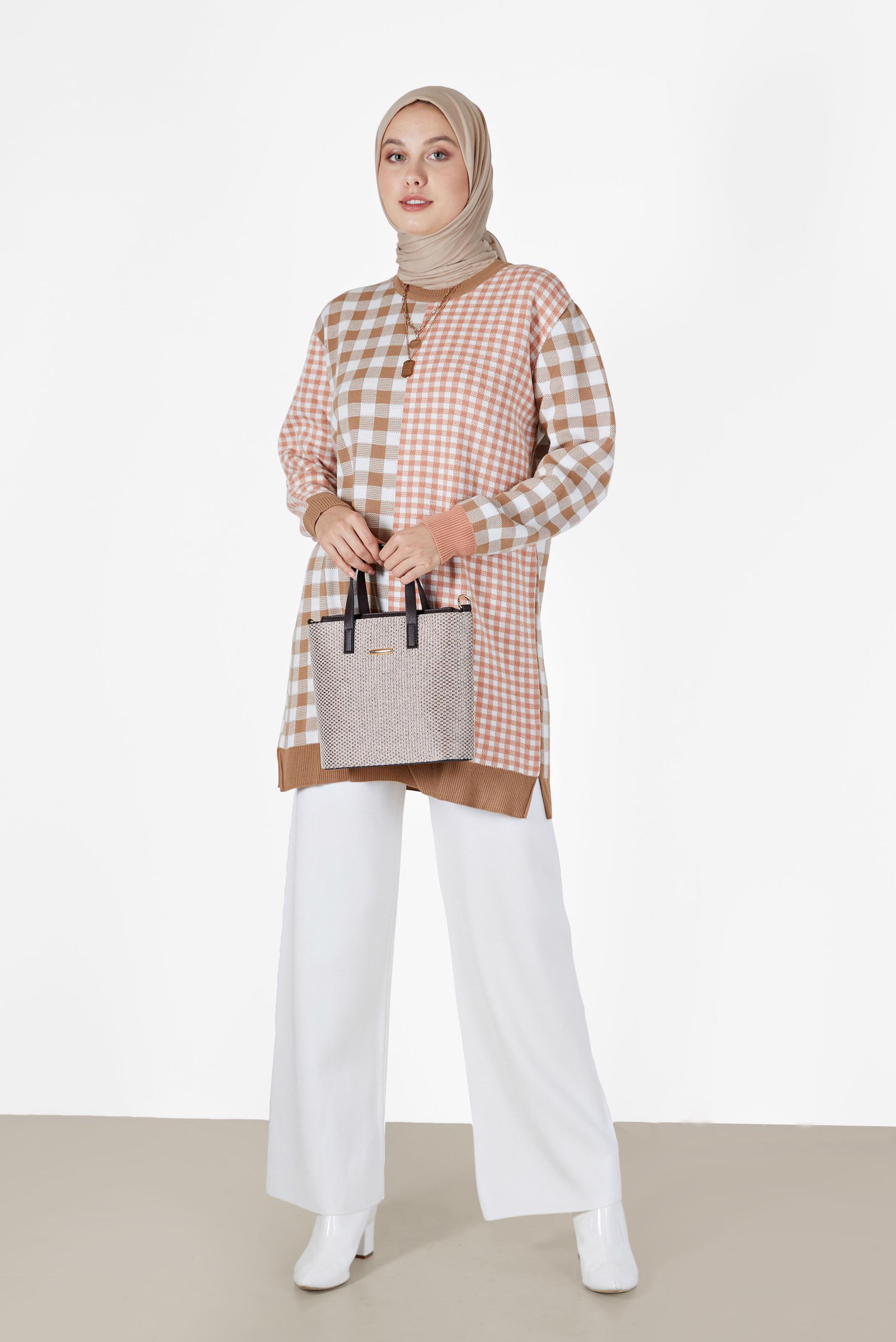 Vêtements hijab BRUN TUNIQUE EN MAILLE COULEUR À CARREAUX 42477