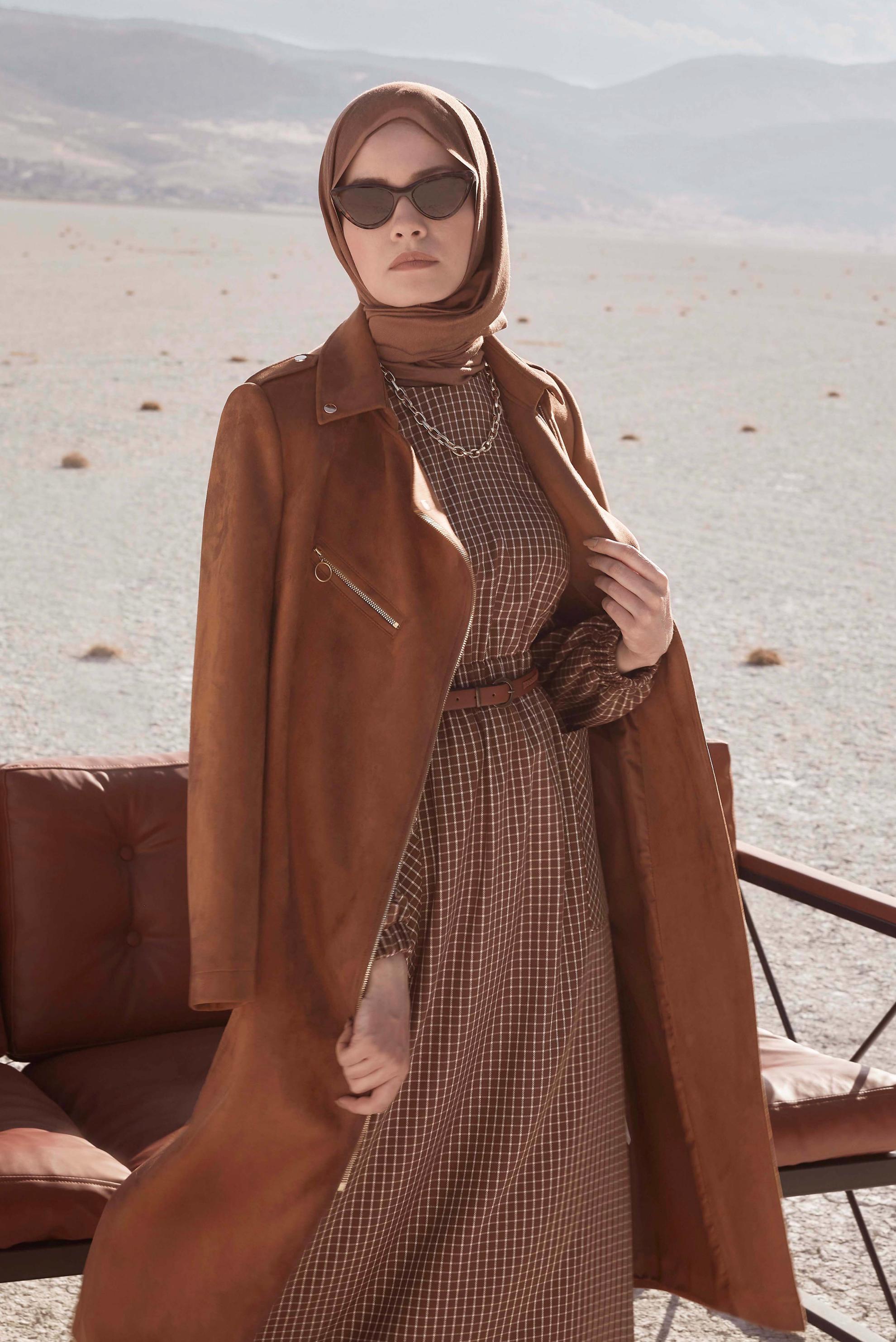 Tesettür giyim KAHVE KRUVAZE YAKA FERMUARLI SÜET TRENÇKOT 10455