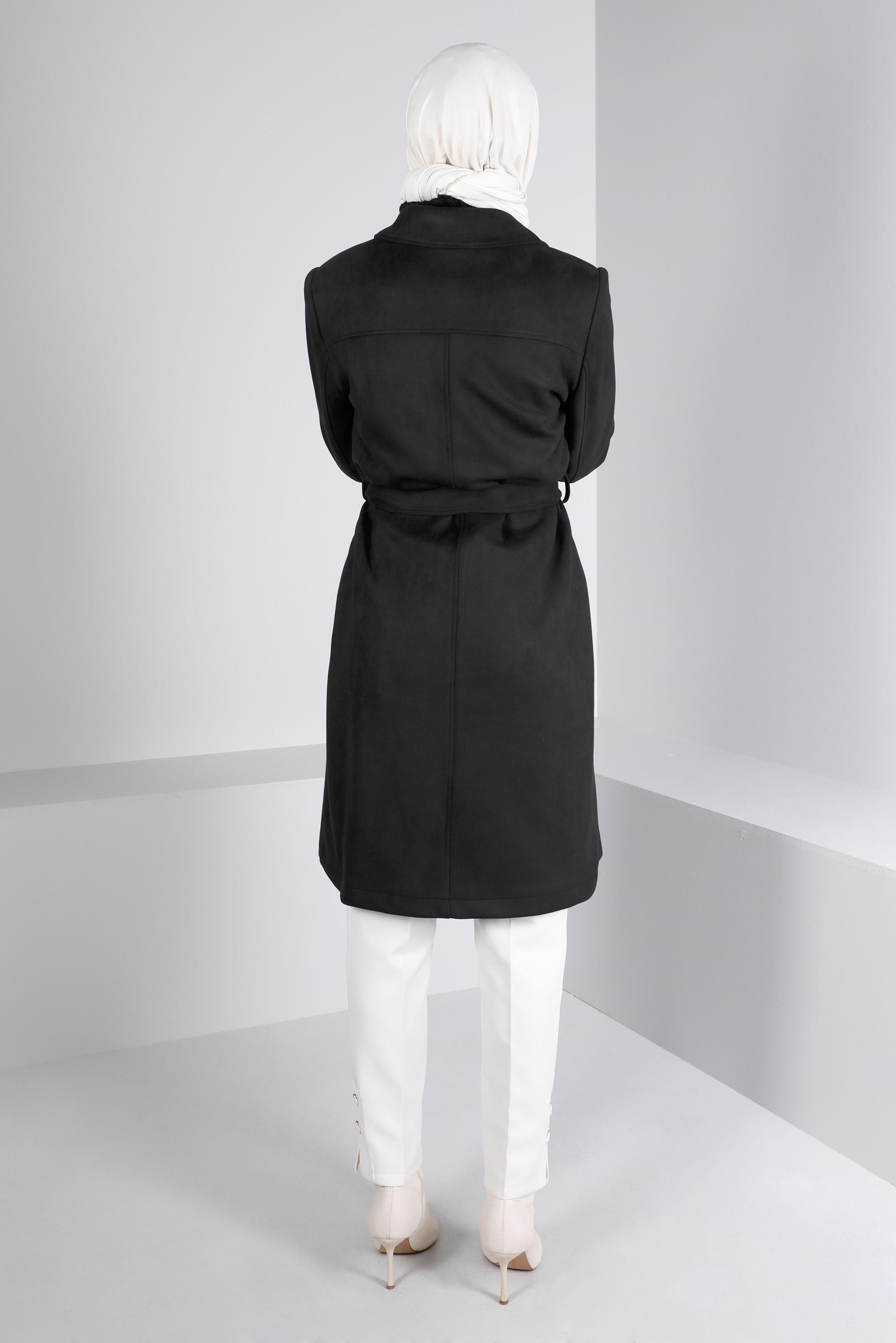 Tesettür giyim SİYAH ZIMBA DETAYLI KUŞAKLI SÜET TRENÇKOT 10457	