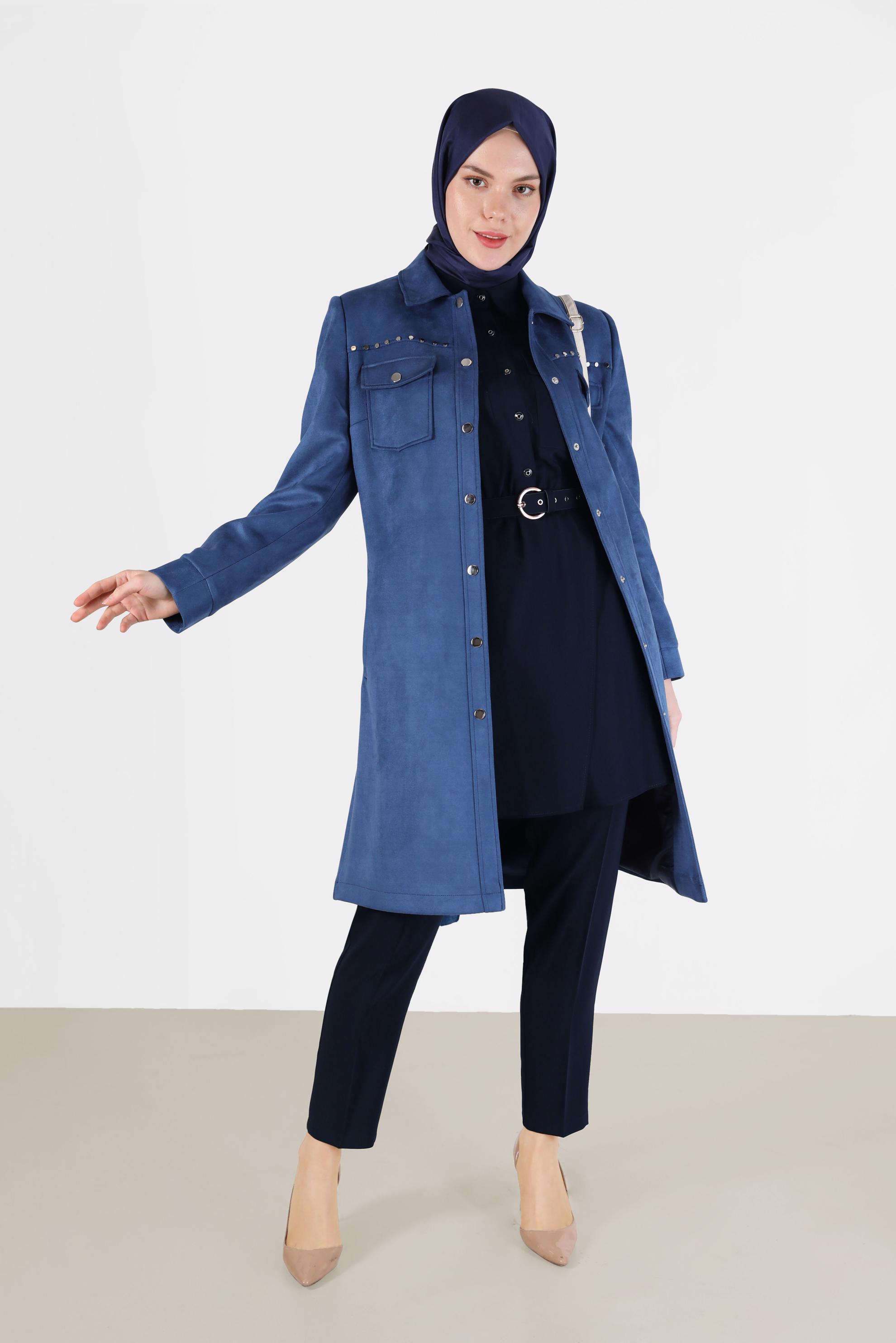 Vêtements hijab BLEU MARINE TRENCH-COAT EN DAIM AVEC CEINTURE ET CLOUS 10457