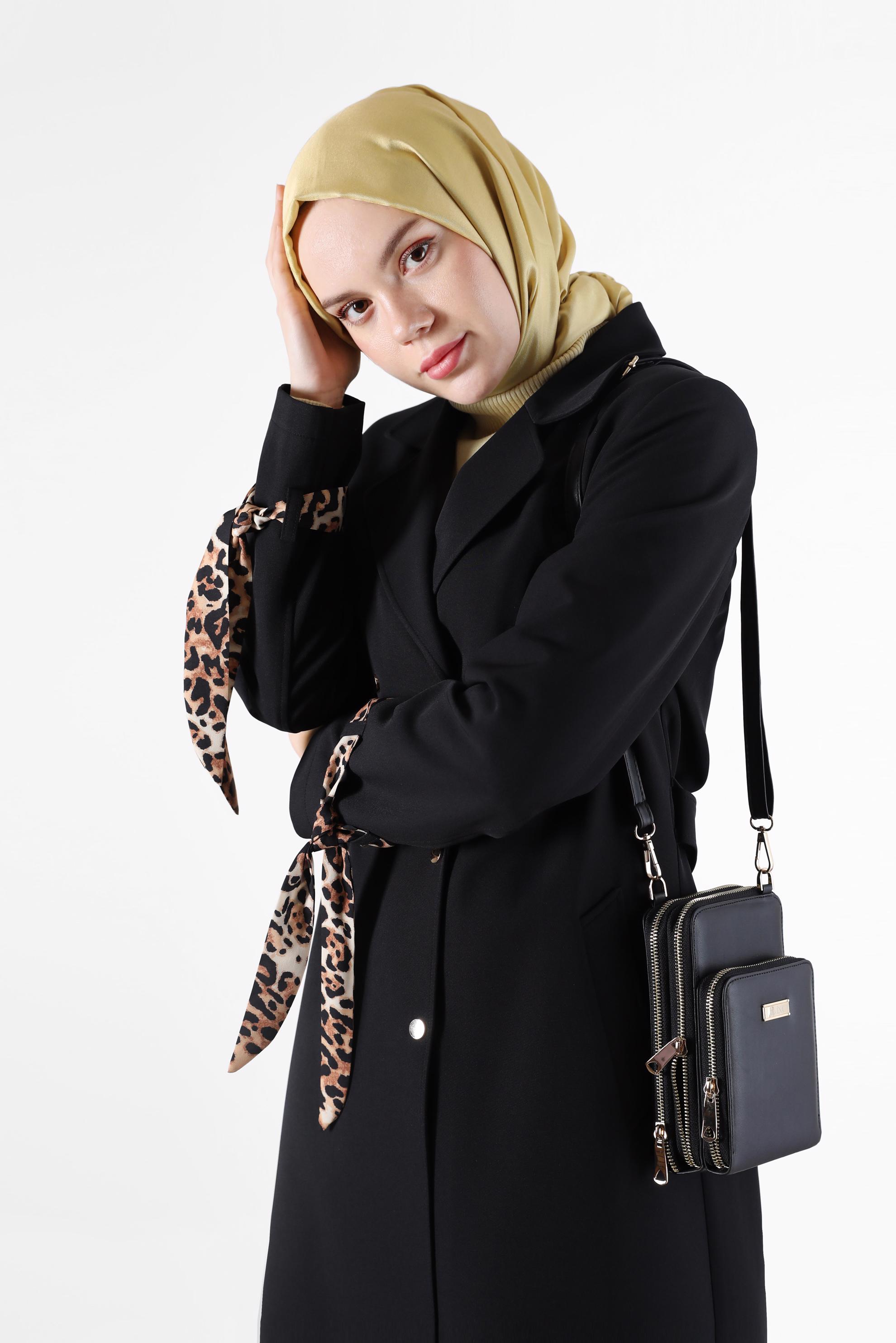 Tesettür giyim SİYAH LEOPAR DESEN DETAYLI KLASİK YAKA TRENÇKOT 10477 