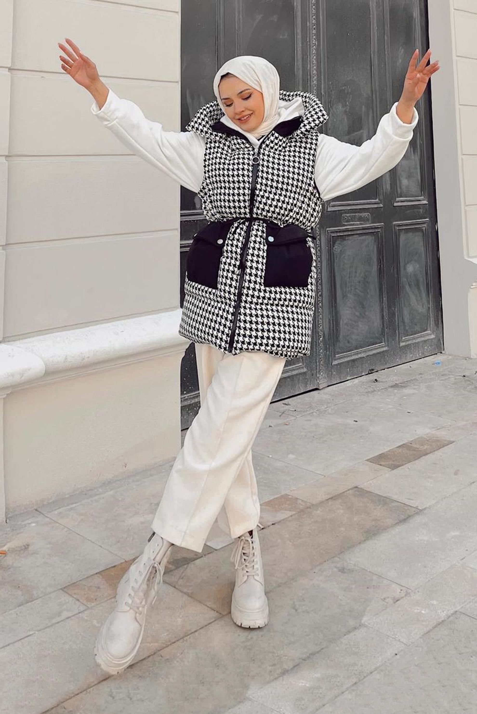 Tesettür giyim SİYAH KAZAYAĞI DESEN CEPLİ FERMUARLI YELEK 42480 