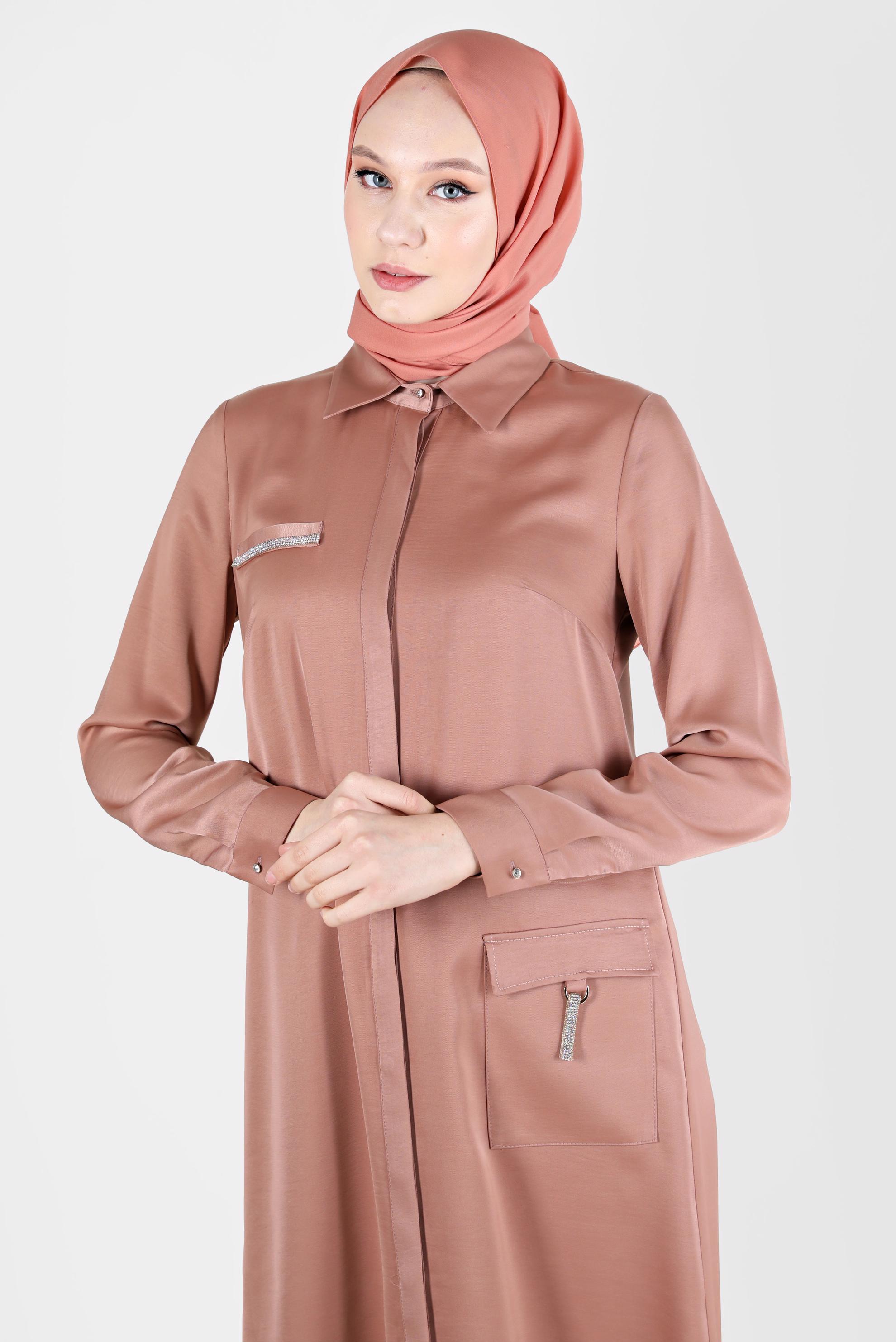 Tesettür giyim PUDRA TAŞ DETAYLI CEPLİ TUNİK 42500