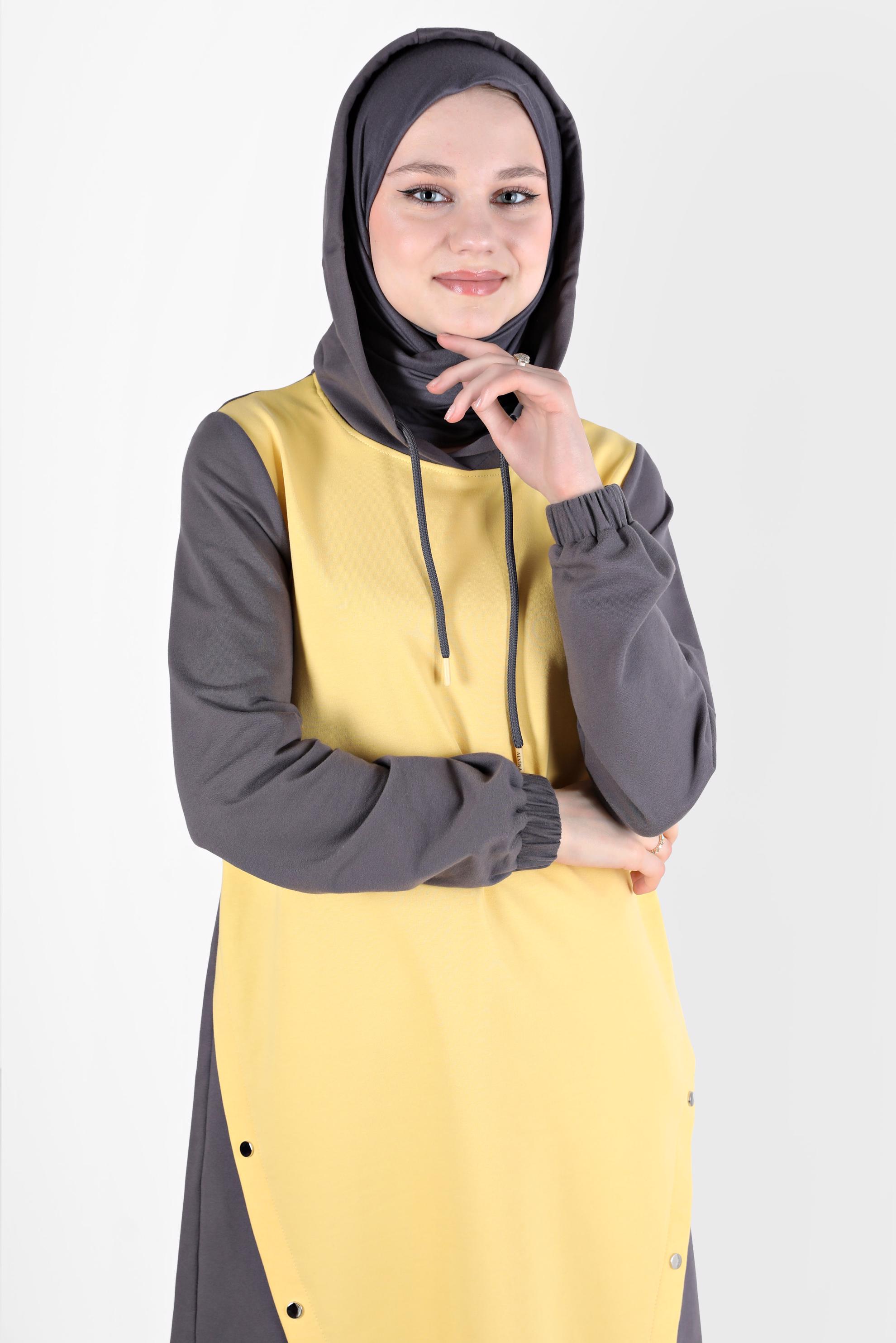 Tesettür giyim GRİ KAPÜŞONLU ÇITÇIT DETAYLI EŞOFMAN TUNİK 42346 