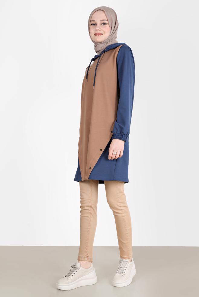 Tesettür giyim MAVİ KAPÜŞONLU ÇITÇIT DETAYLI EŞOFMAN TUNİK 42346  - ALVİNA