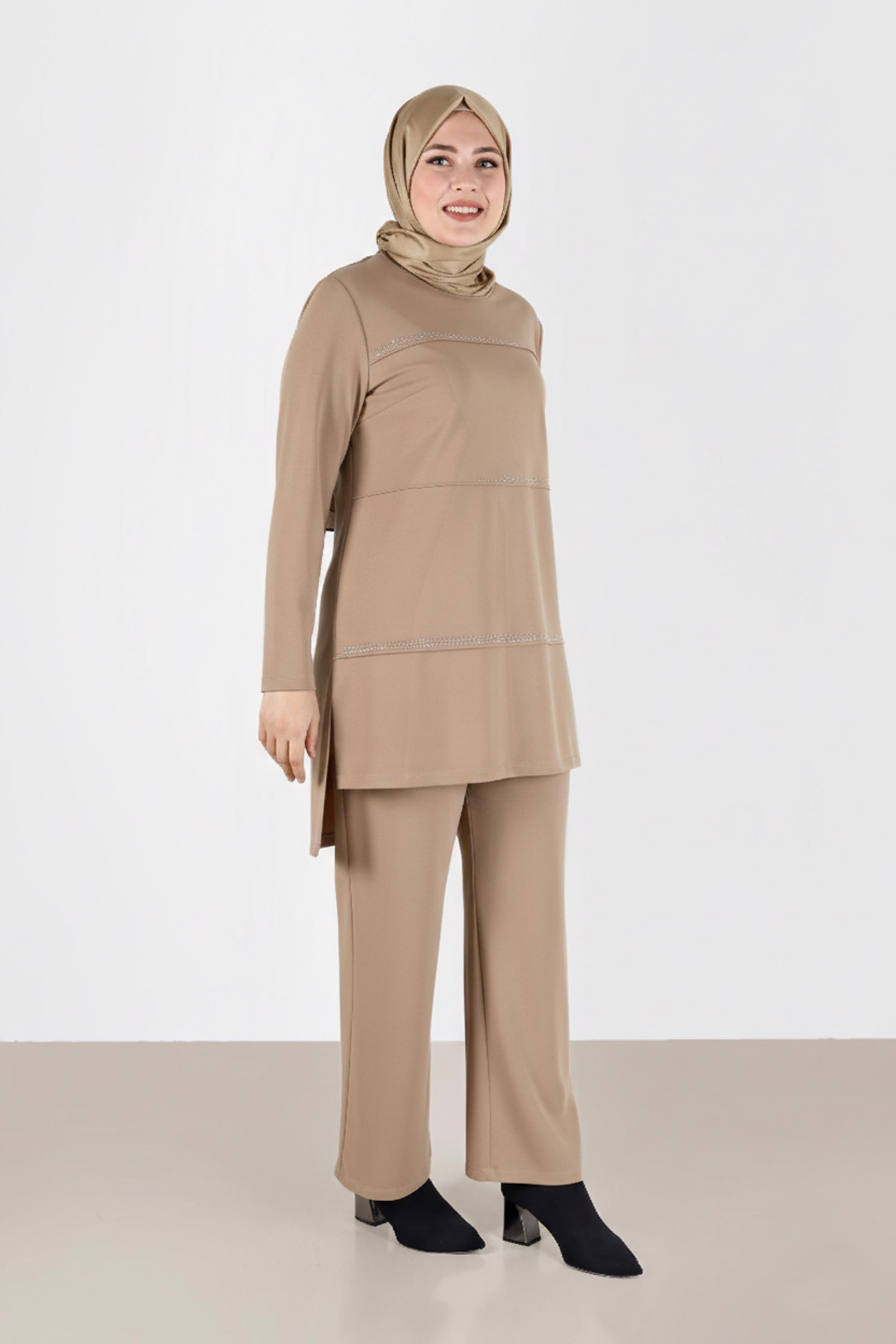 Tesettür giyim BEJ TAŞ DETAYLI PANTOLONLU TAKIM 20185