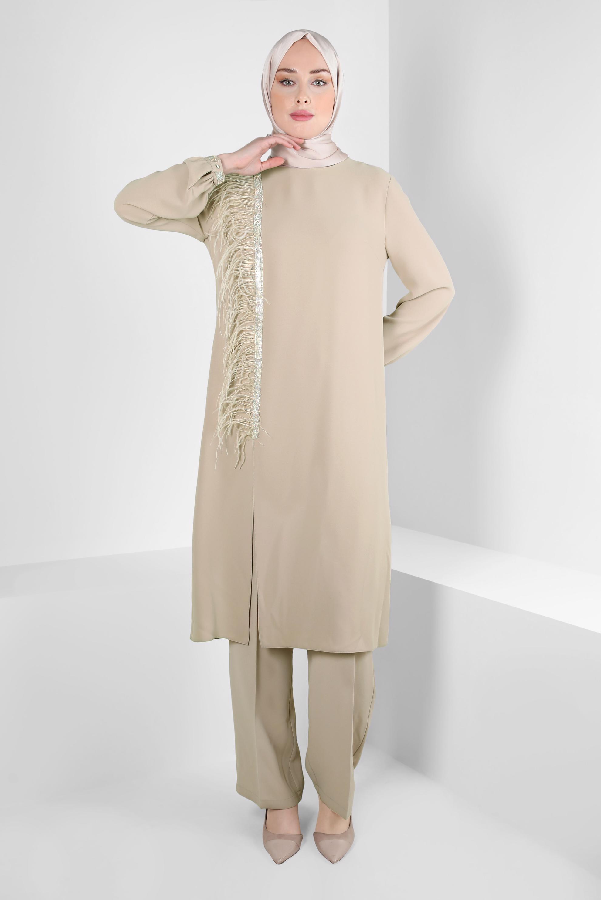 Tesettür giyim BEJ SİMLİ ŞERİT DETAYLI TÜYLÜ İKİLİ PANT. TAKIM 30201 