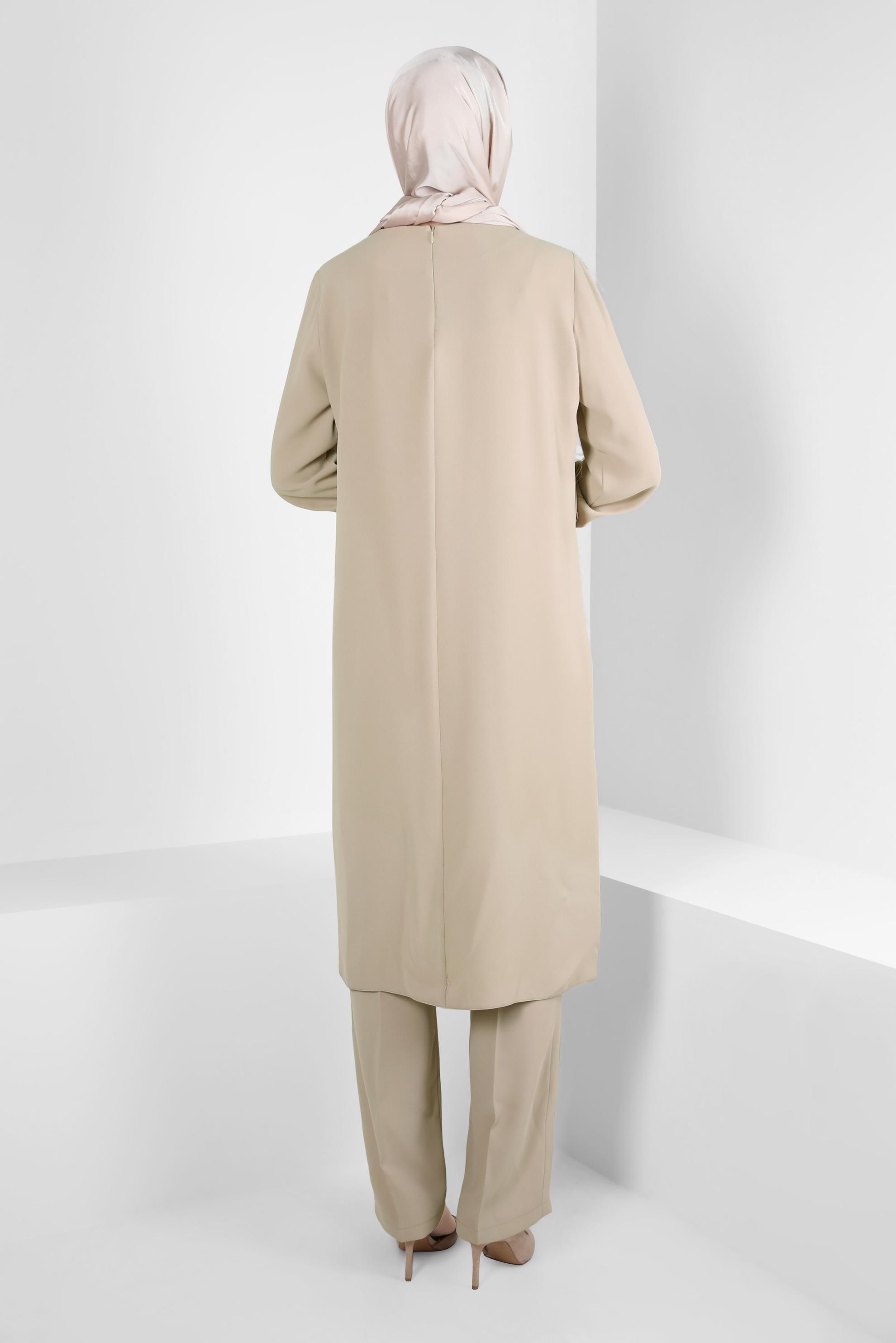 Tesettür giyim BEJ SİMLİ ŞERİT DETAYLI TÜYLÜ İKİLİ PANT. TAKIM 30201 