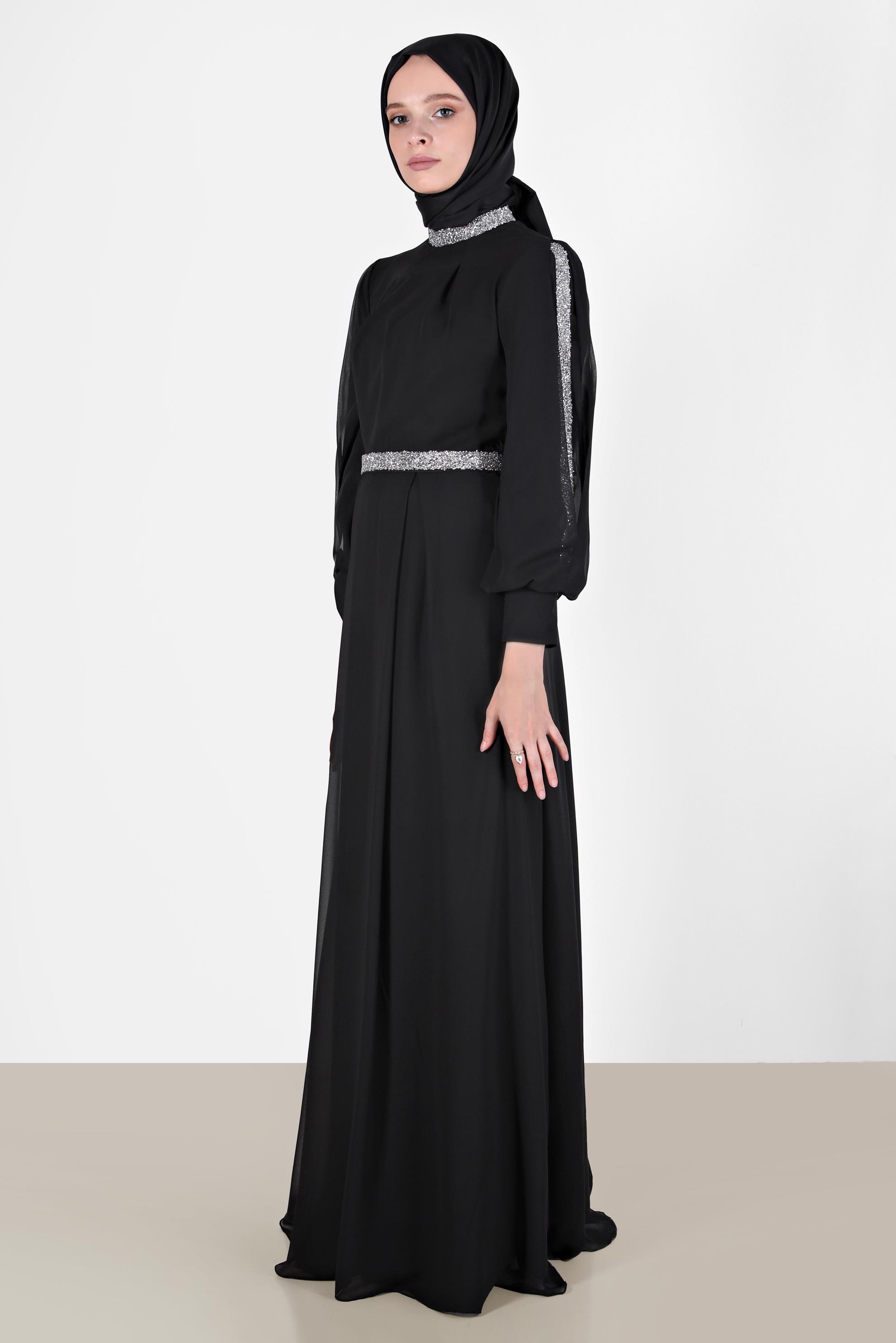 Tesettür giyim SİYAH PİLE DETAYLI TAŞLI ABİYE ELBİSE 50209 