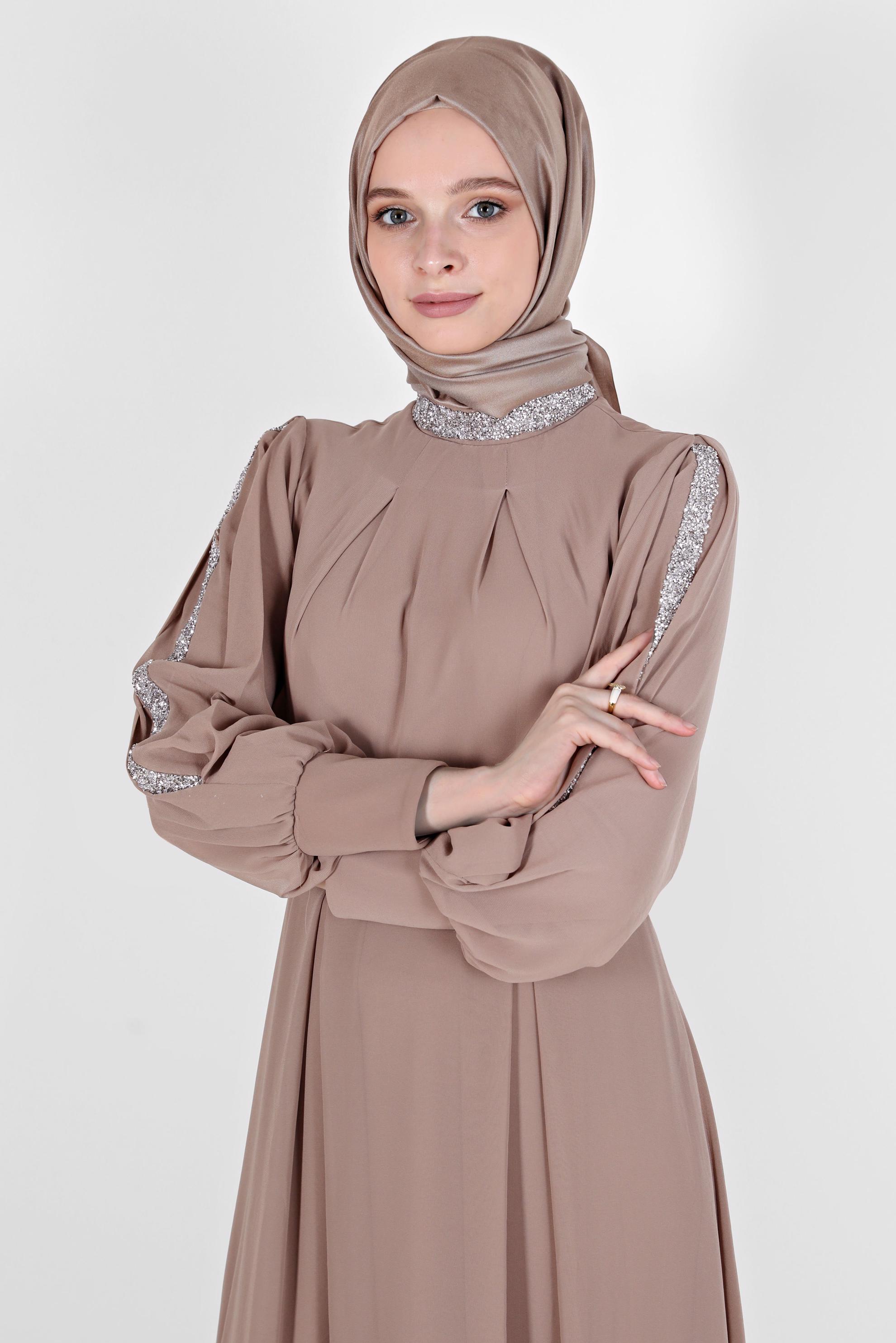 Tesettür giyim VİZON PİLE DETAYLI TAŞLI ABİYE ELBİSE 50209 