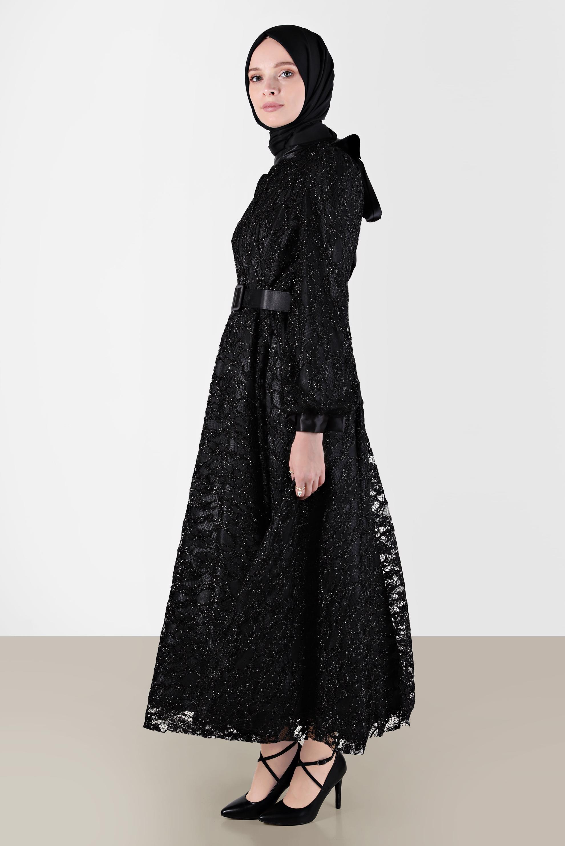 Tesettür giyim SİYAH KEMERLİ DANTEL ABİYE 50230 