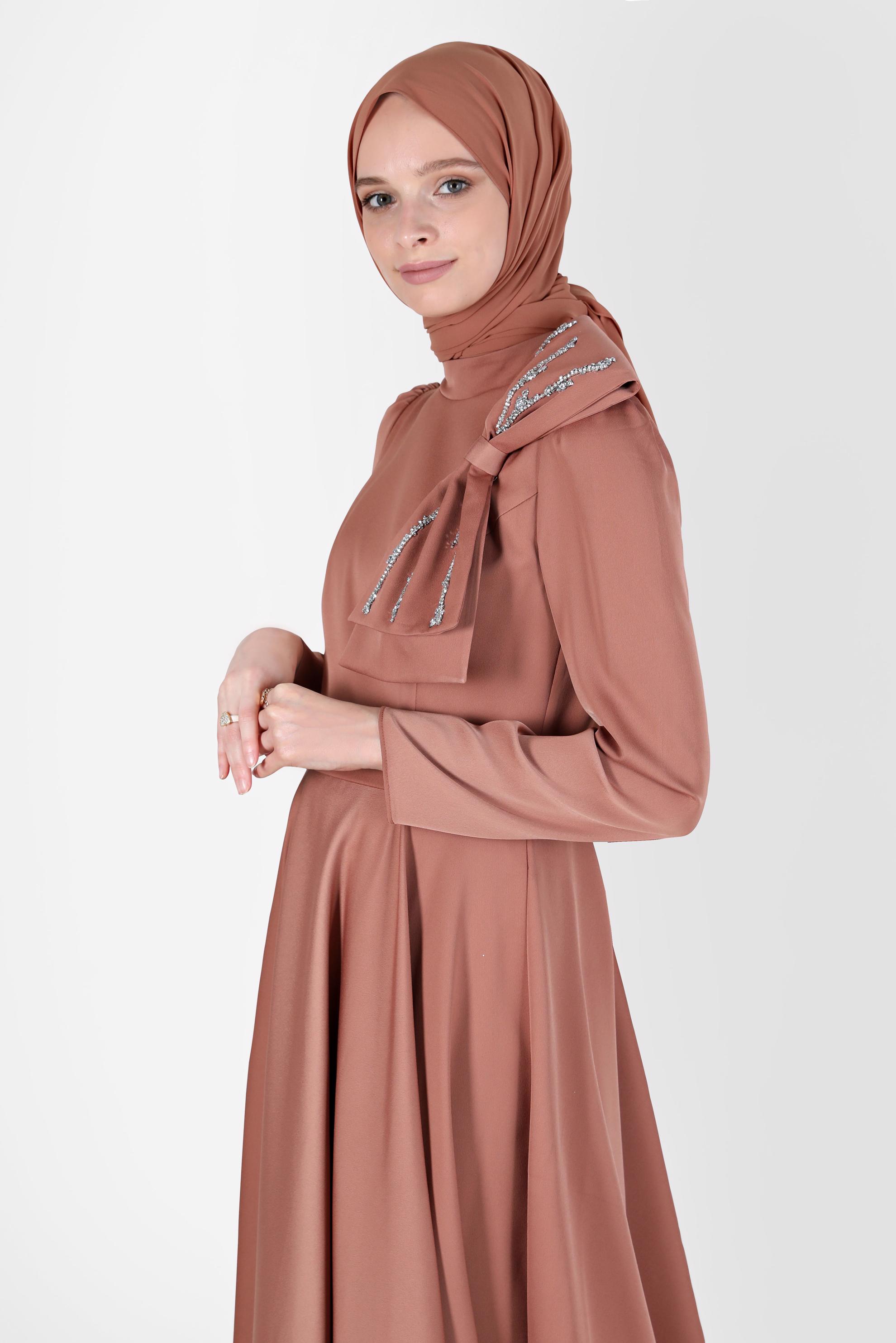 Tesettür giyim KAHVE FİYONK DETAYLI ABİYE ELBİSE 50233