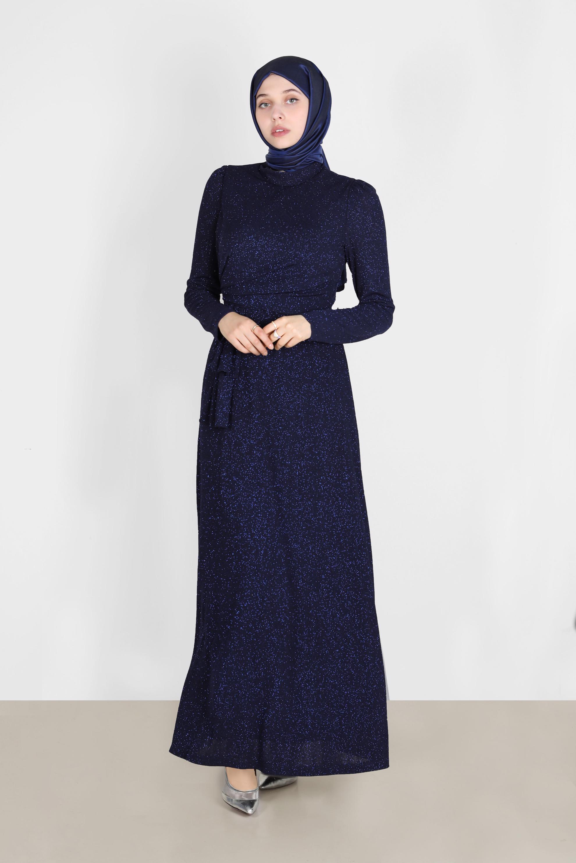 Tesettür giyim LACİVERT YANDAN BÜZGÜLÜ SİMLİ ABİYE ELBİSE 50249 