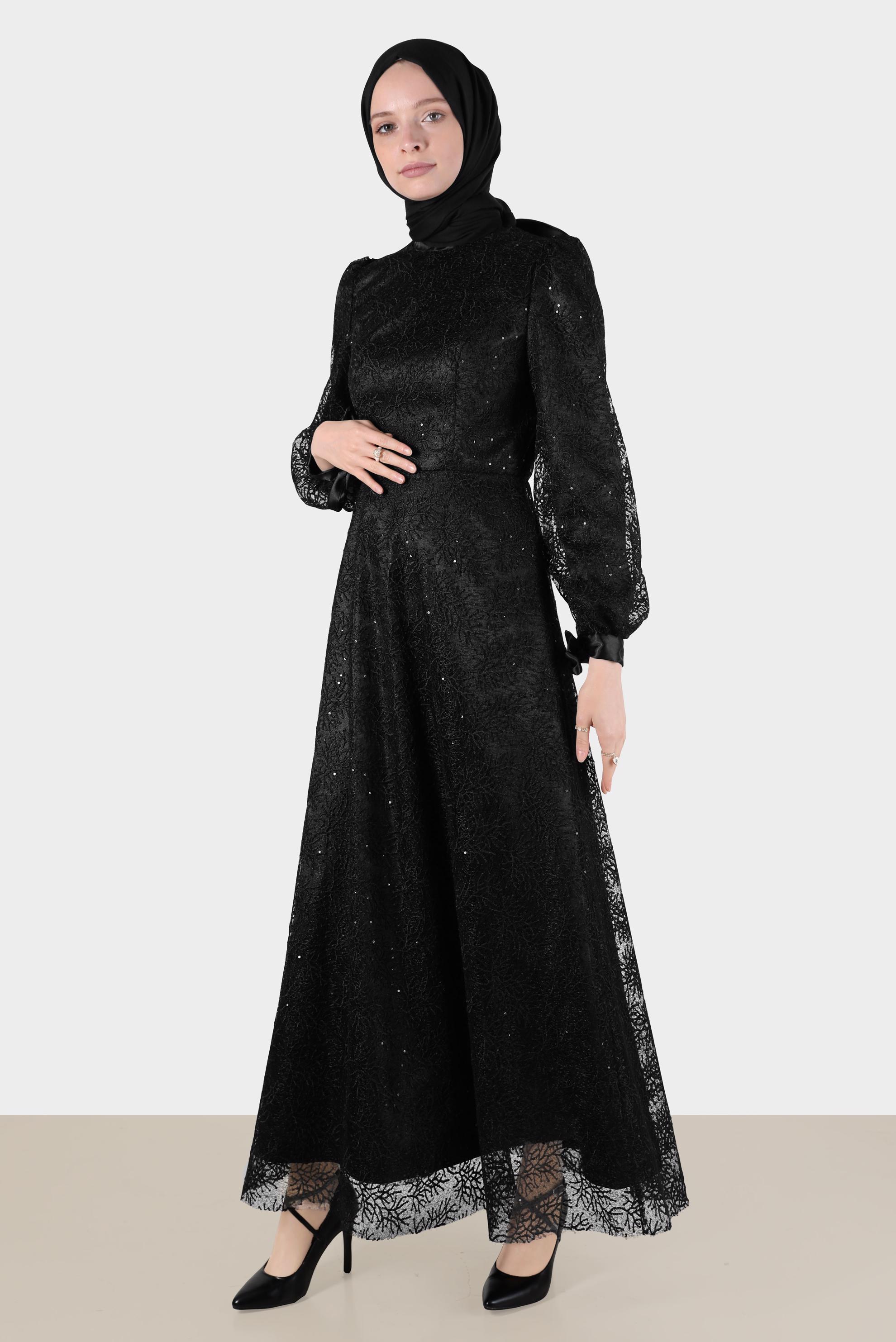 Tesettür giyim SİYAH MANŞETLERİ SATEN BAĞLAMA DETAYLI GÜPÜR ABİYE 50258 