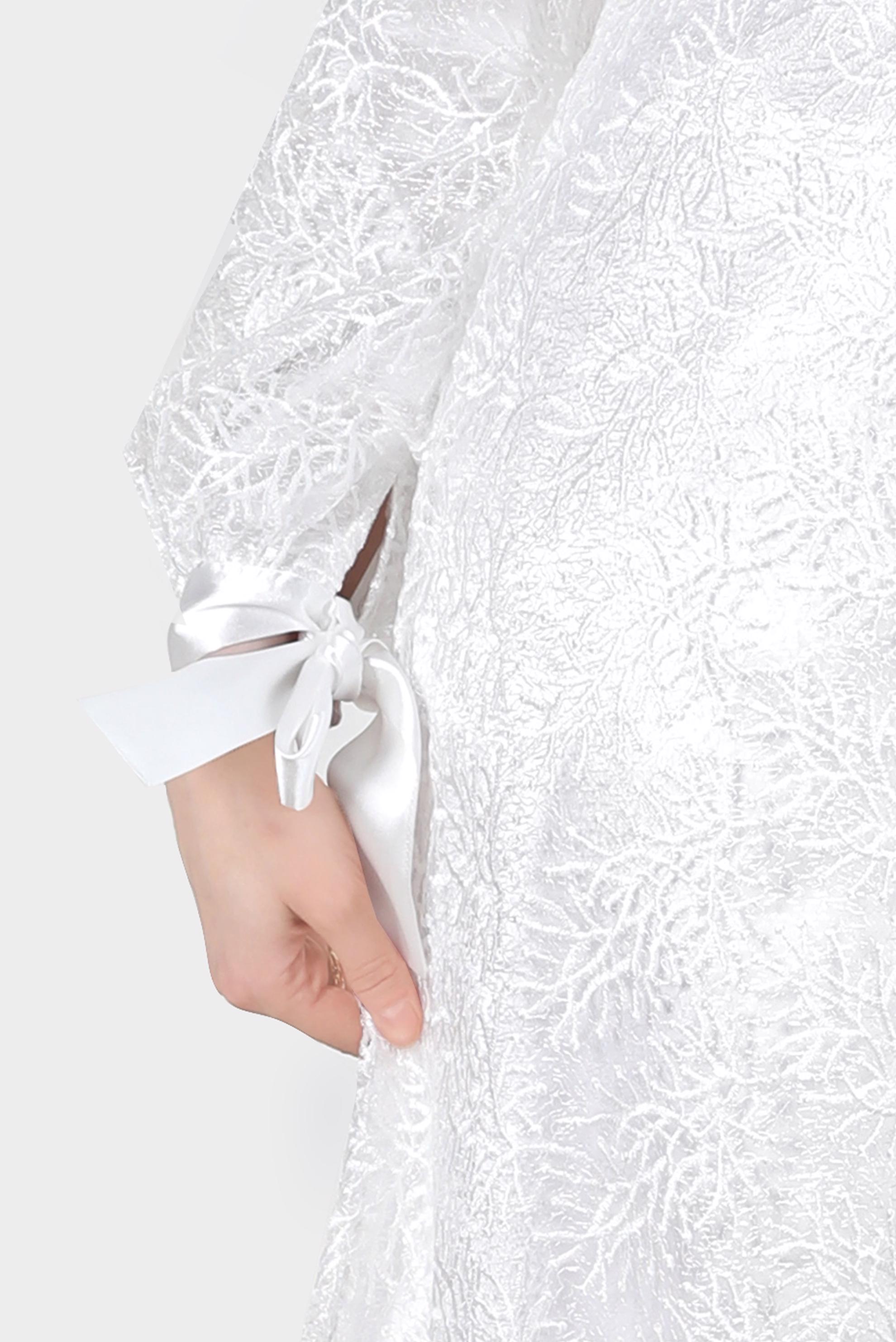 Tesettür giyim BEYAZ MANŞETLERİ SATEN BAĞLAMA DETAYLI GÜPÜR ABİYE 50258 