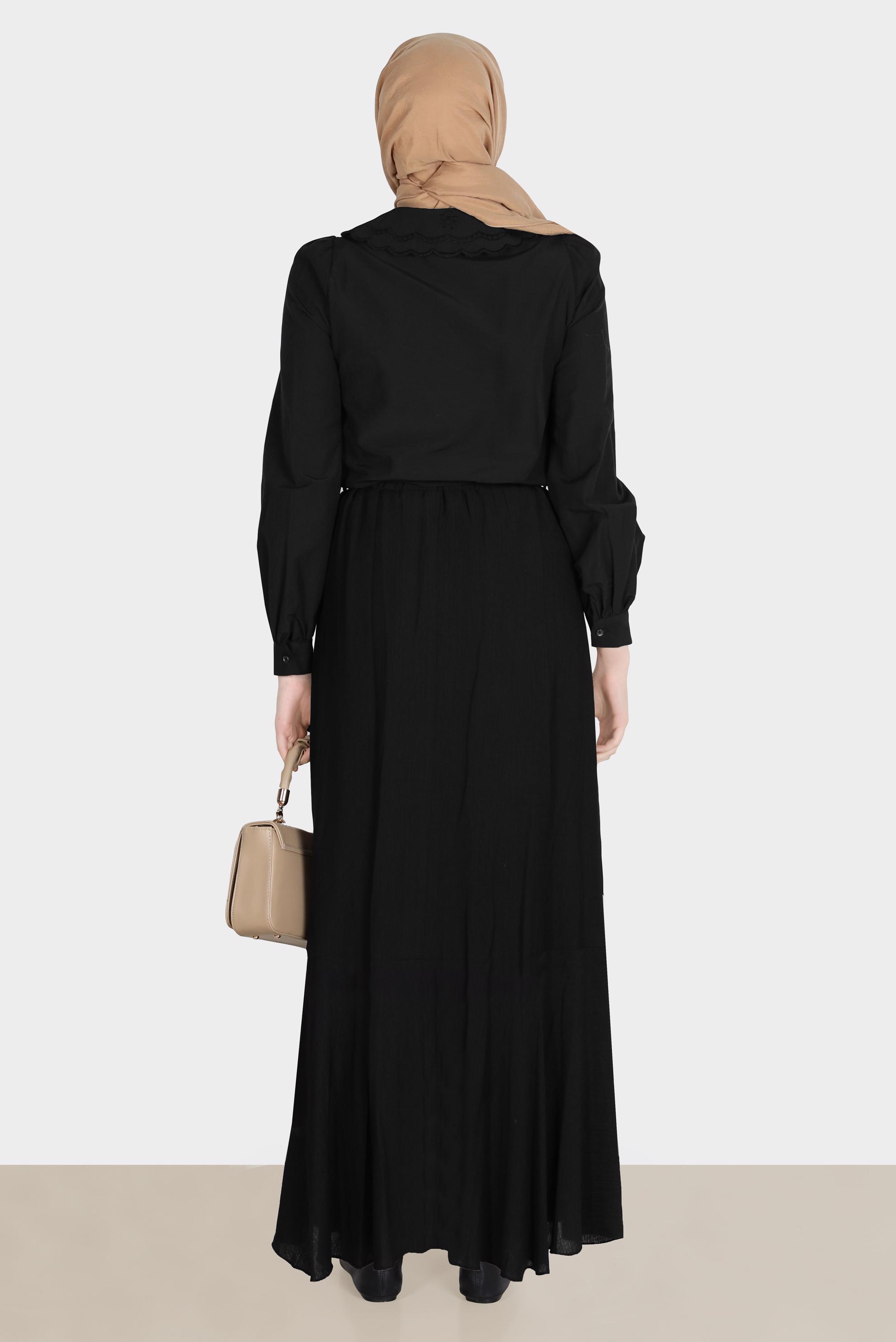 Tesettür giyim SİYAH NAKIŞLI YAKA DETAYLI PAMUKLU BLUZ 42722 