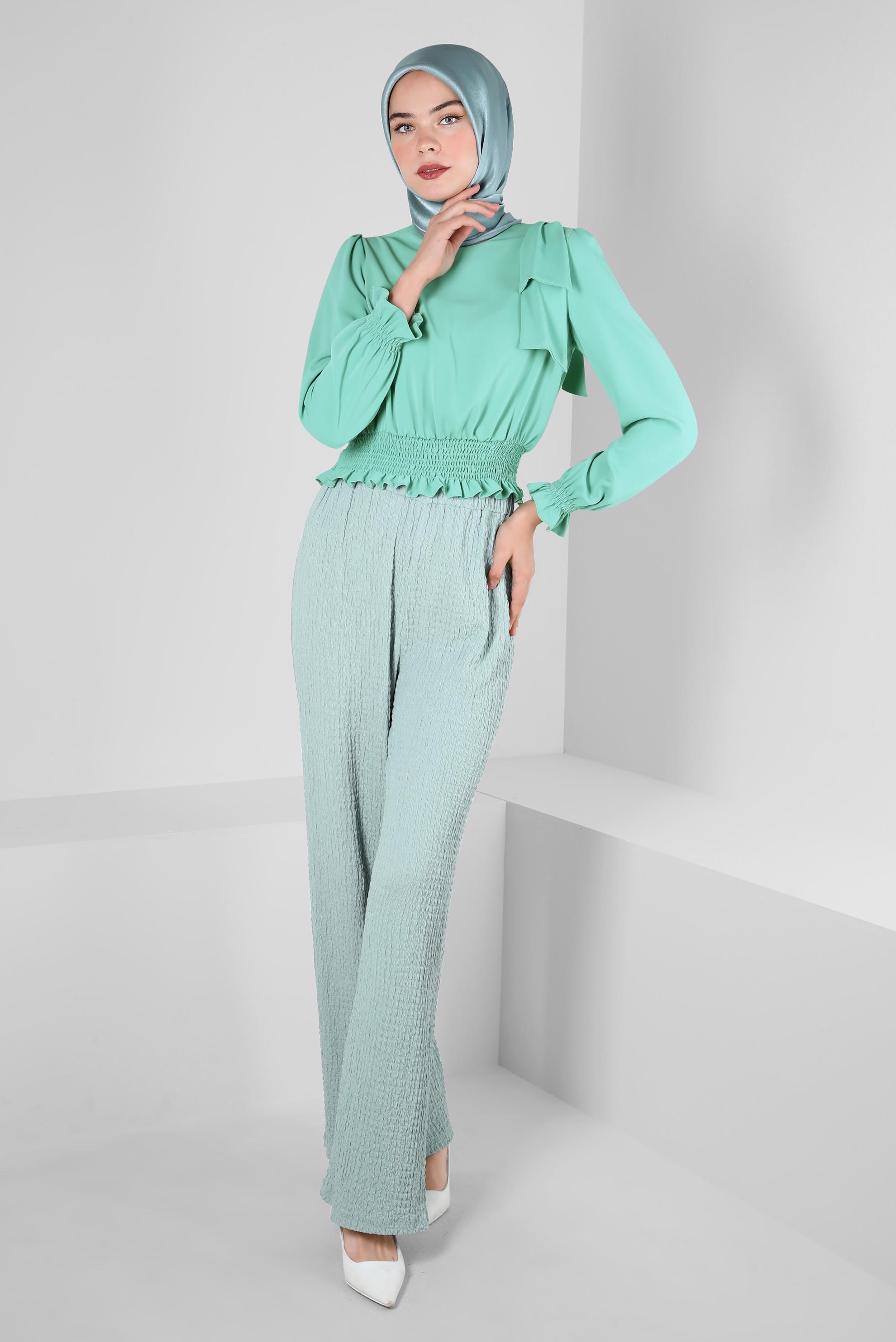 Tesettür giyim YEŞİL BELİ LASTİKLİ FİYONK DETAYLI BLUZ 42755	