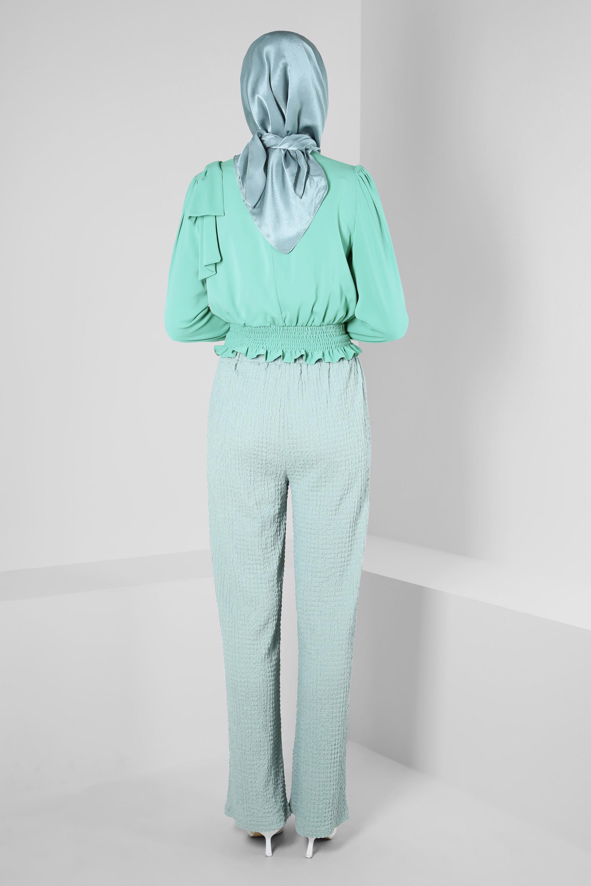 Tesettür giyim YEŞİL BELİ LASTİKLİ FİYONK DETAYLI BLUZ 42755	
