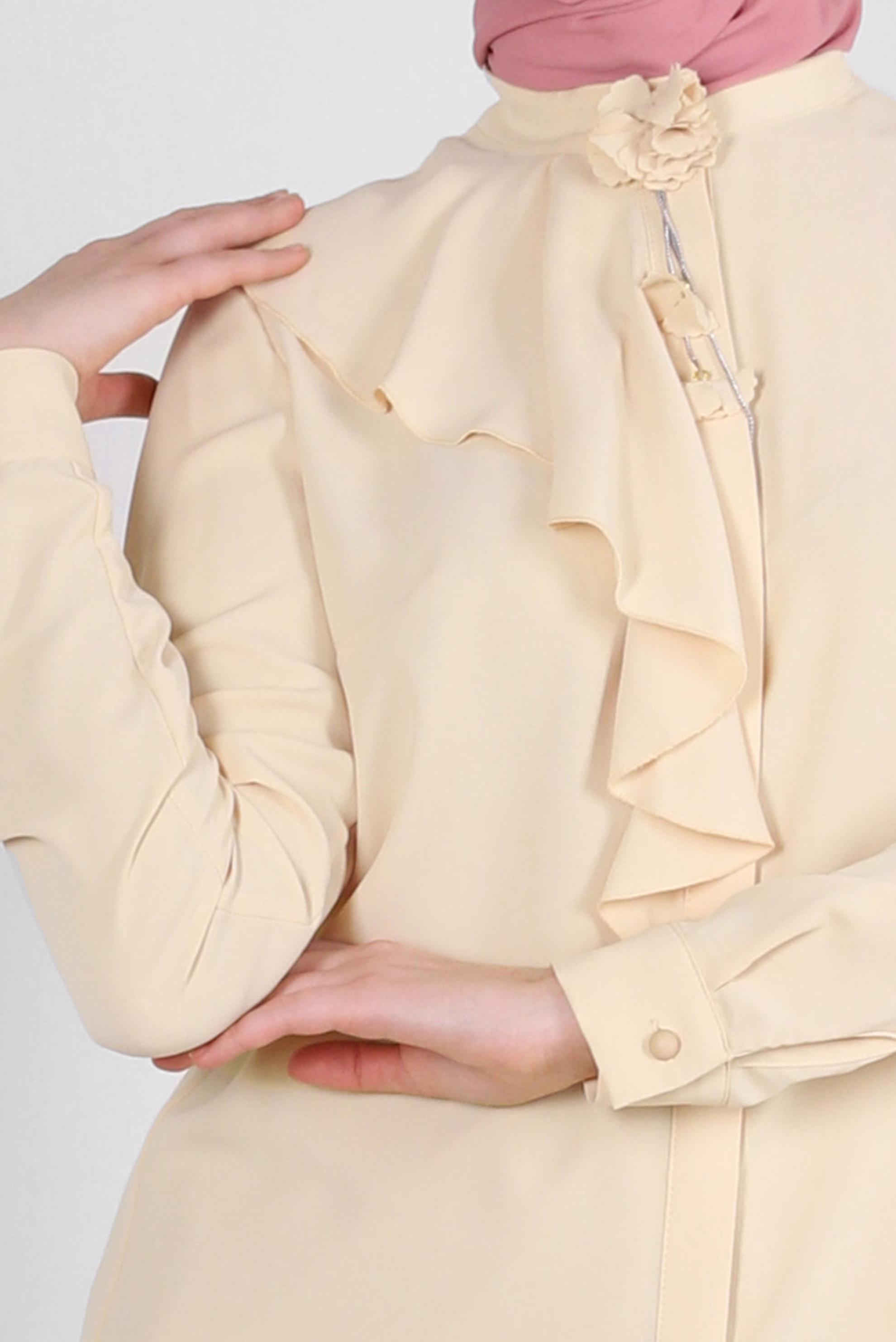 Tesettür giyim SARI VOLAN DETAYLI ÇİÇEK AKSESUARLI BLUZ 42794